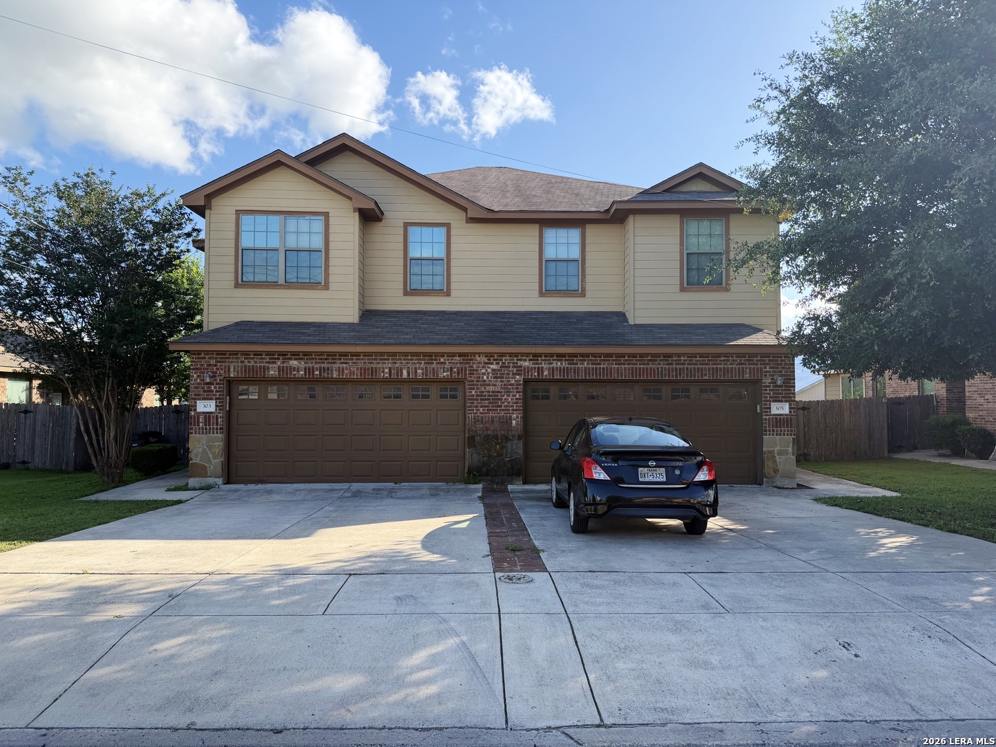 303 & 305 Rosalie, New Braunfels, TX 78130 — photo 1