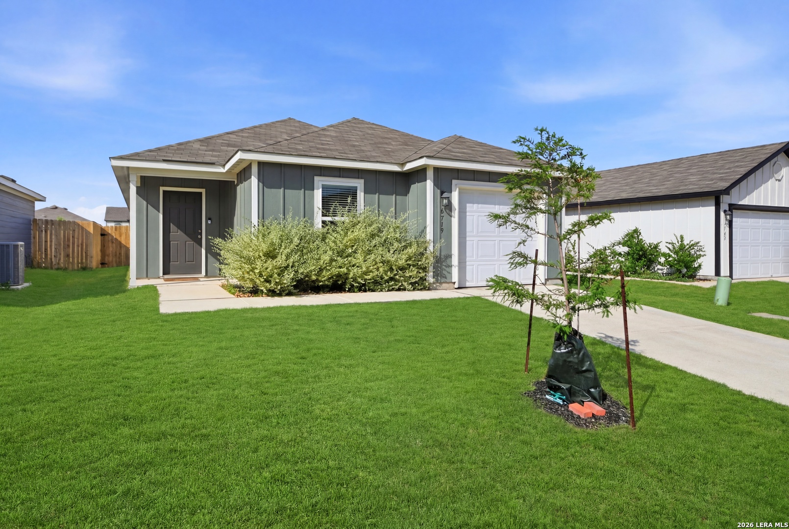 5719 COOPERS XING, San Antonio, TX 78222 — photo 1