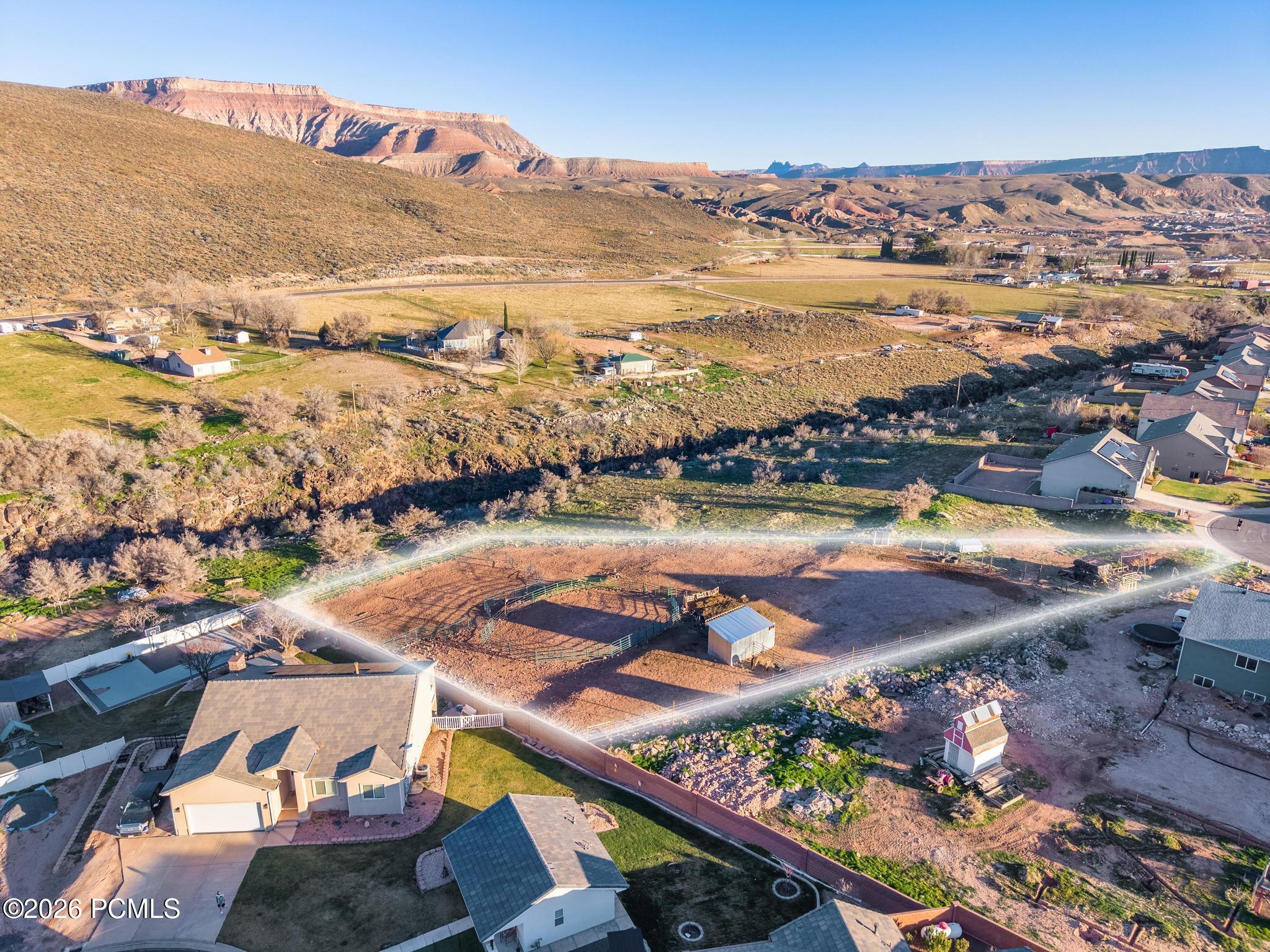 210 W Peachtree Drive, Toquerville, UT 84774 — photo 1