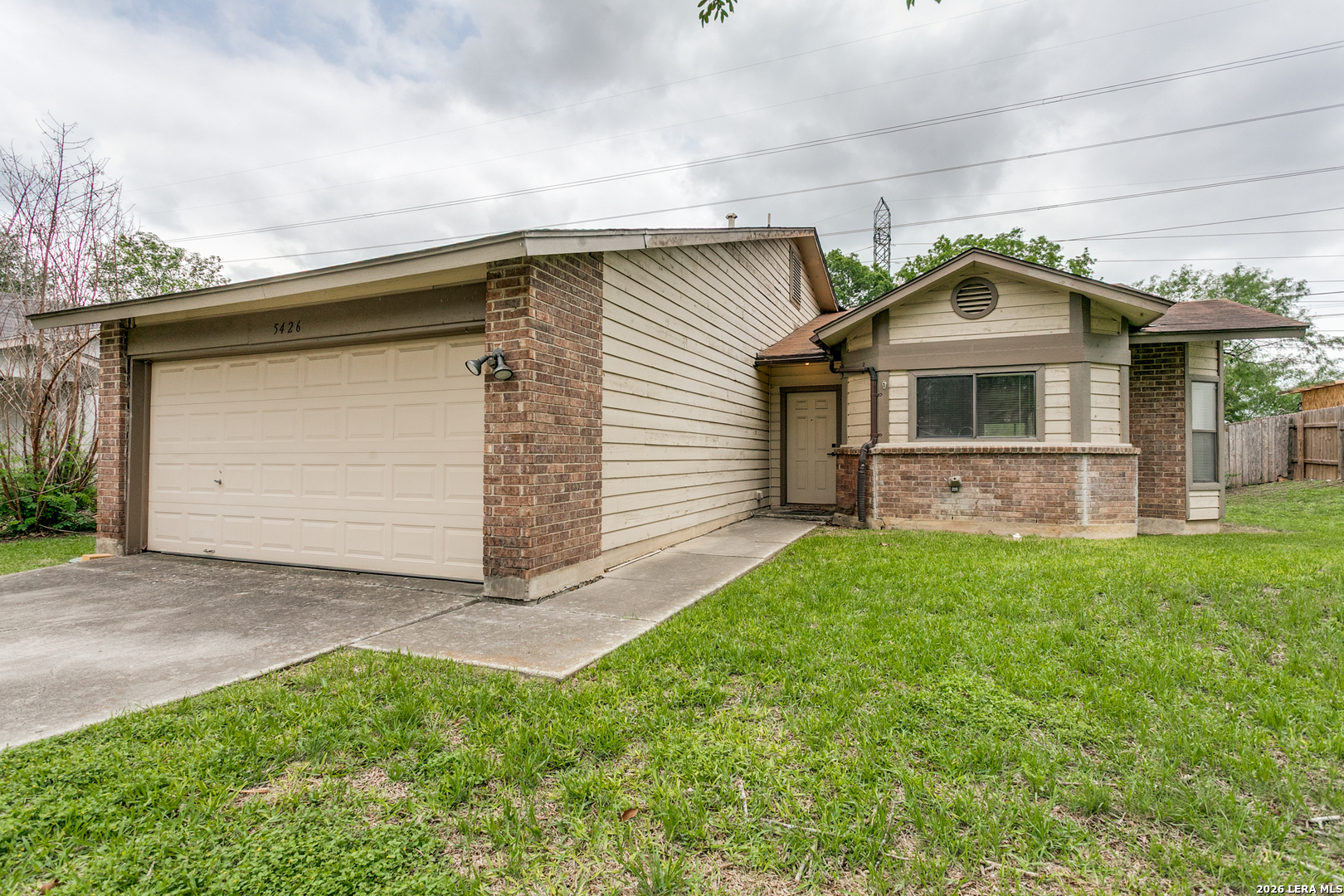 5426 VISTA COURT DR, ,  78247 — photo 1
