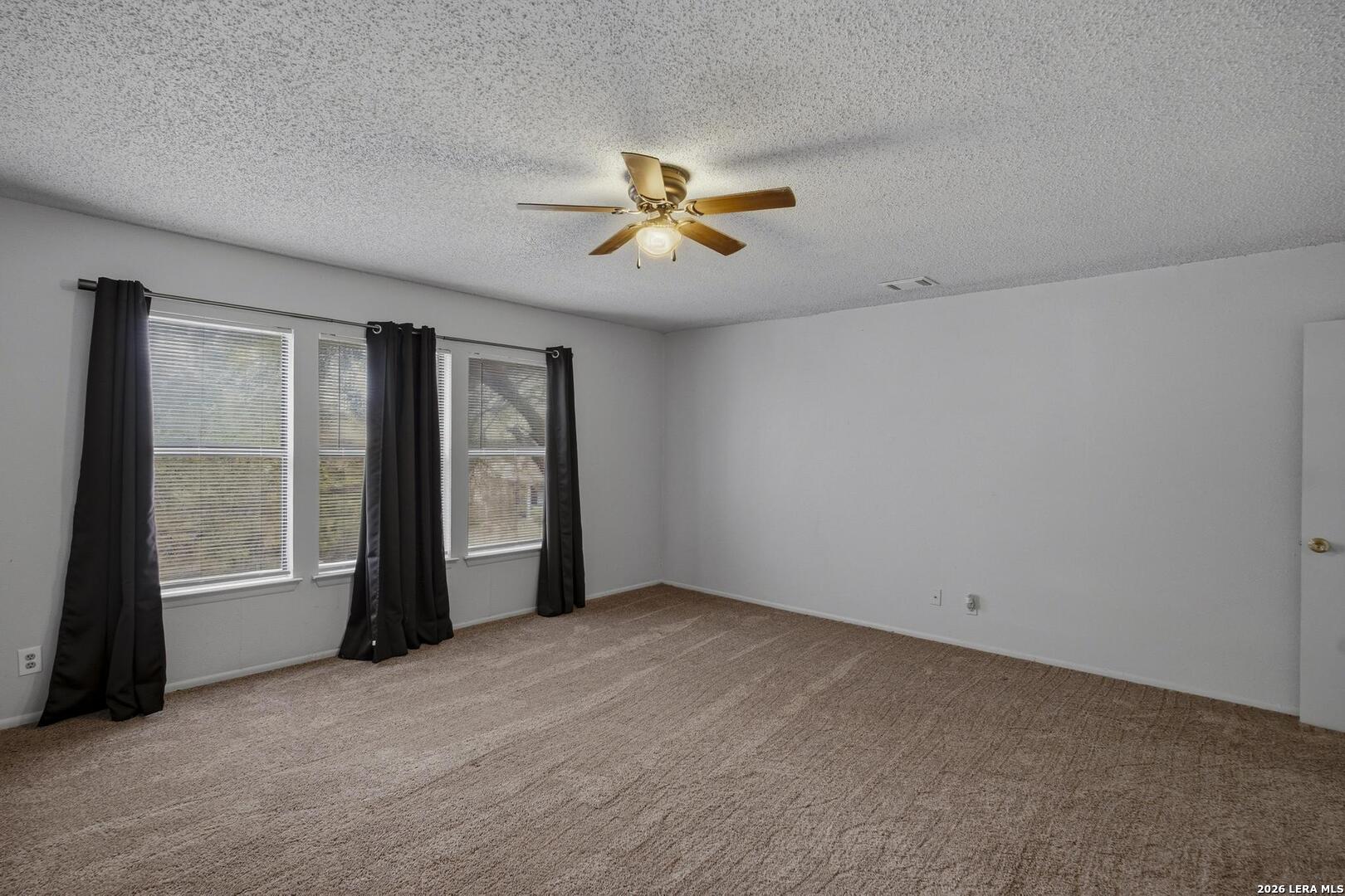 7554 FOSS MDWS, ,  78244 — photo 1