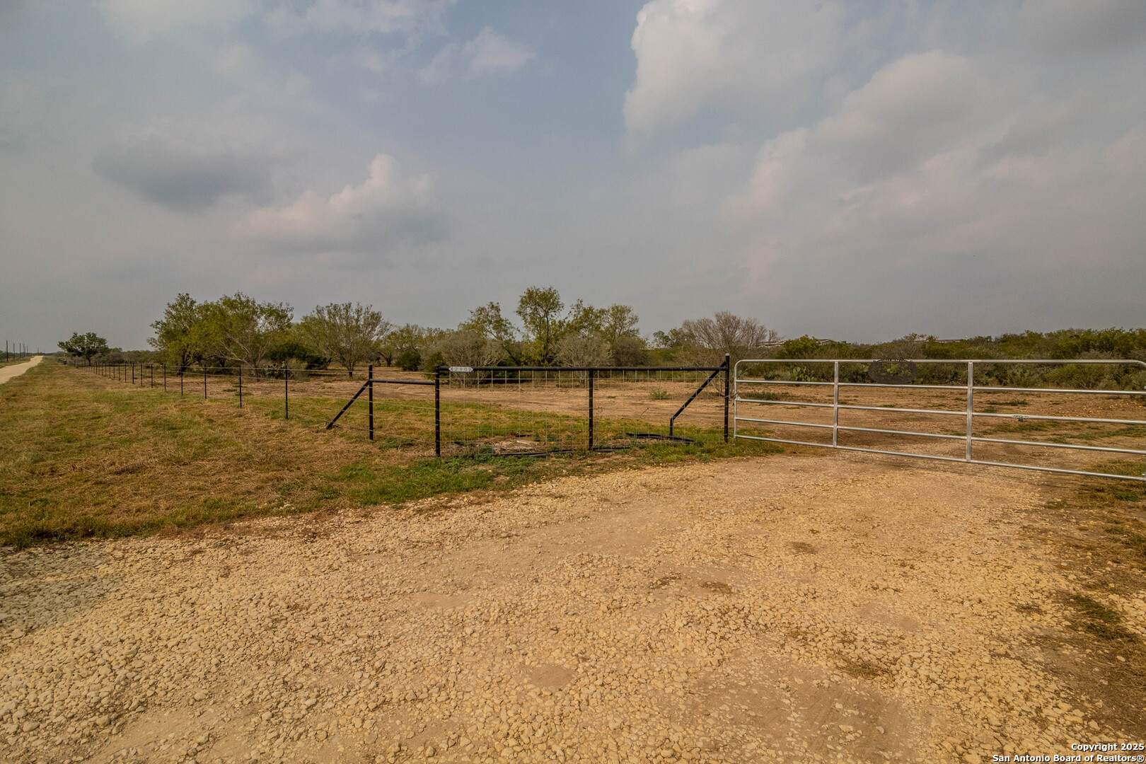 290 Lilly Bear Ln., , 78057 — photo 1