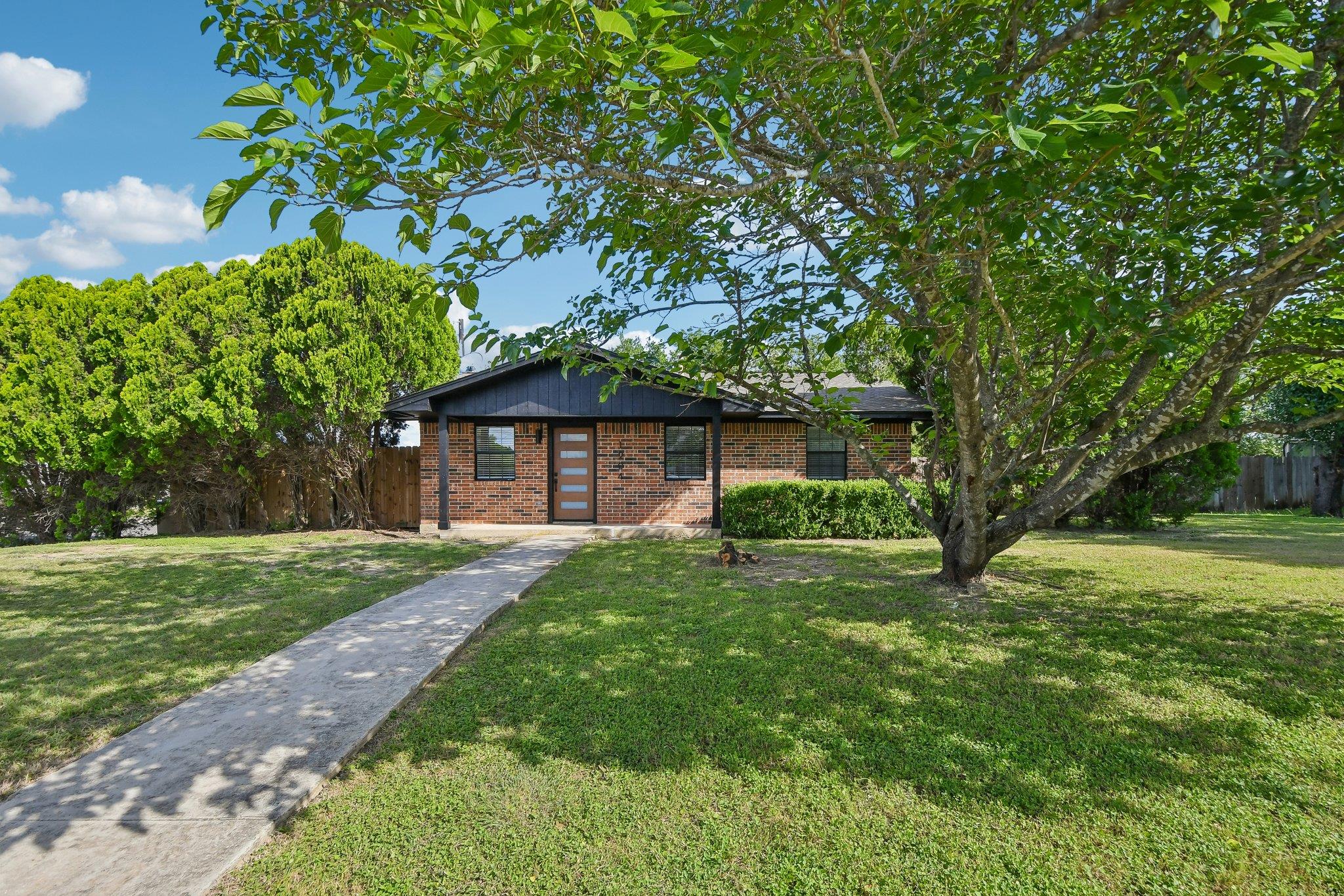 1204 Southwalk, Georgetown, TX 78626 — photo 1