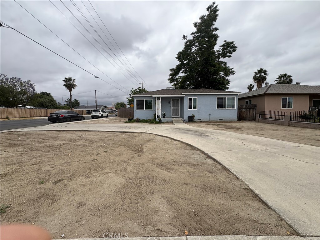 501 W Latham, Hemet, CA 92543 — photo 1