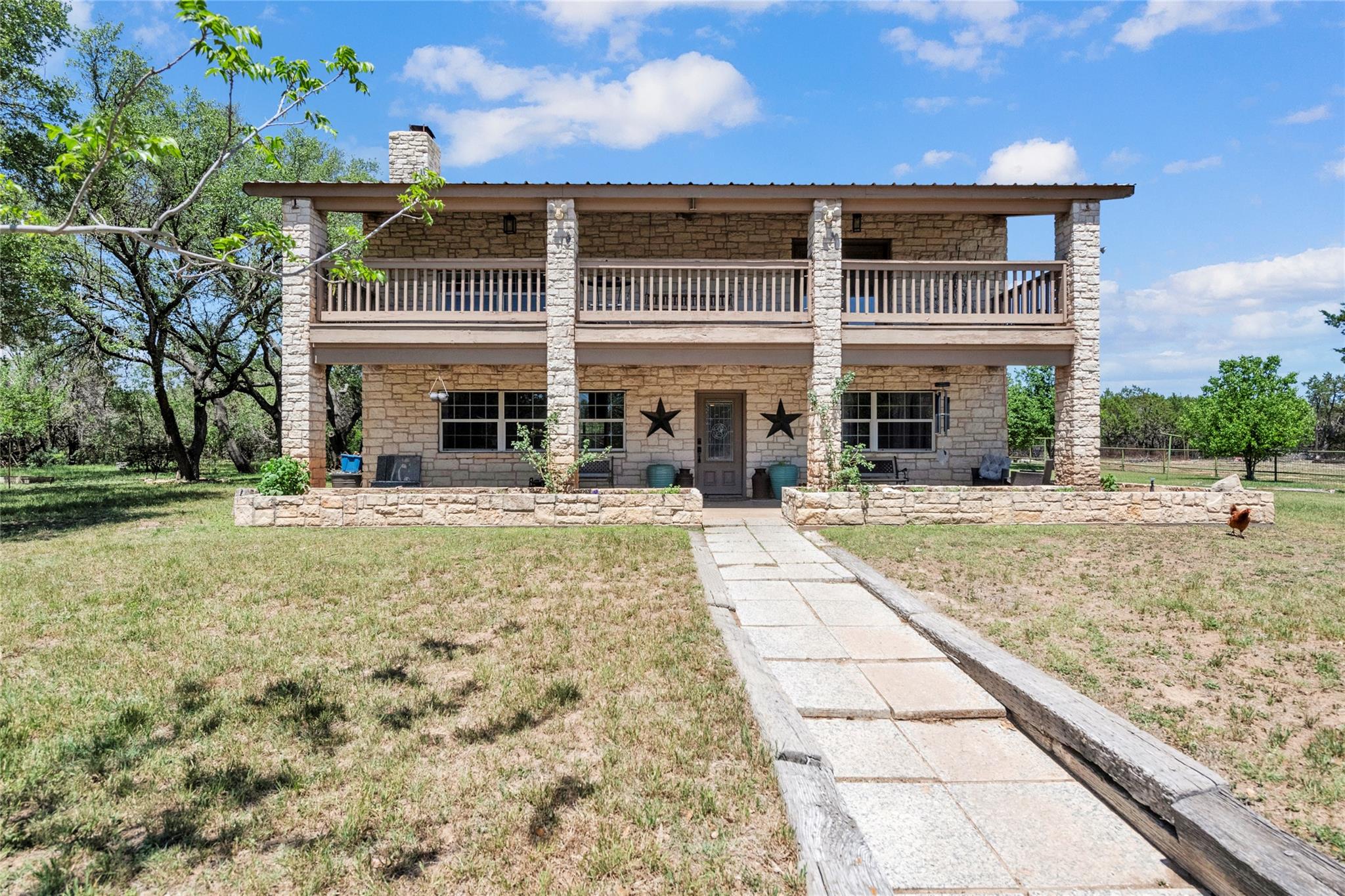 260 Flatrock, Marble Falls, TX 78654 — photo 1