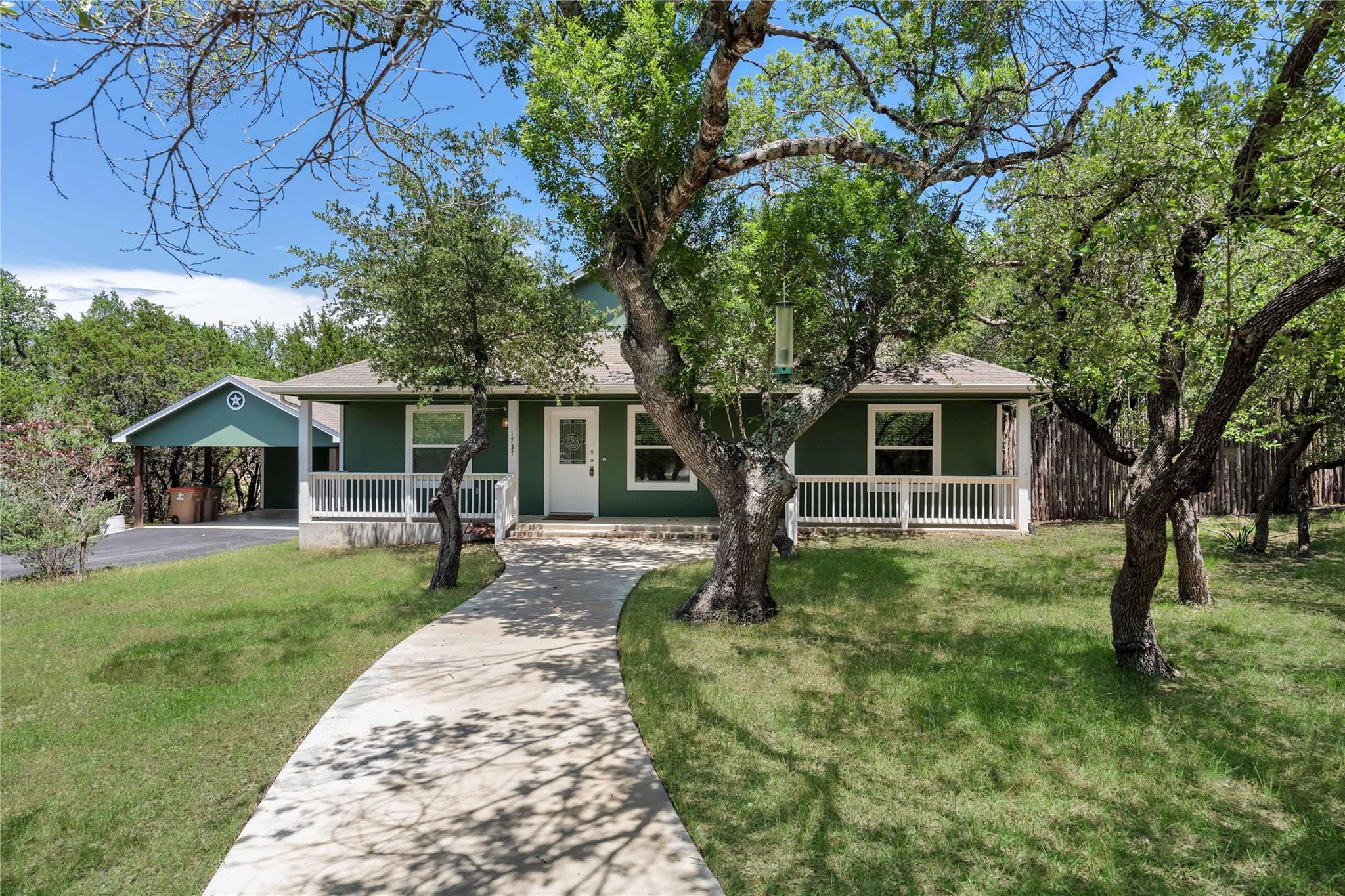 1737 Scenic View, Canyon Lake, TX 78133 — photo 1
