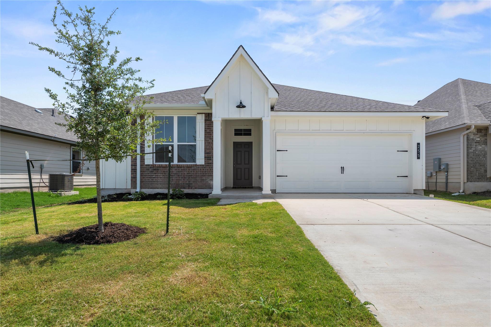 255  Gus Loop, Georgetown, TX 78626 — photo 1