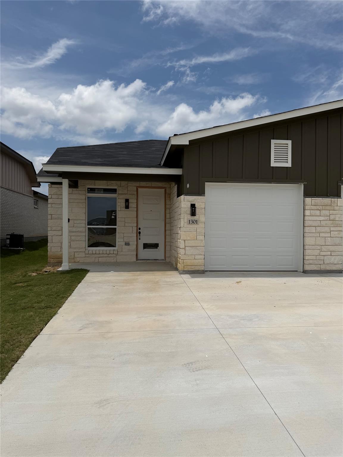 1301 Lone Pine, Killeen, TX 76543 — photo 1