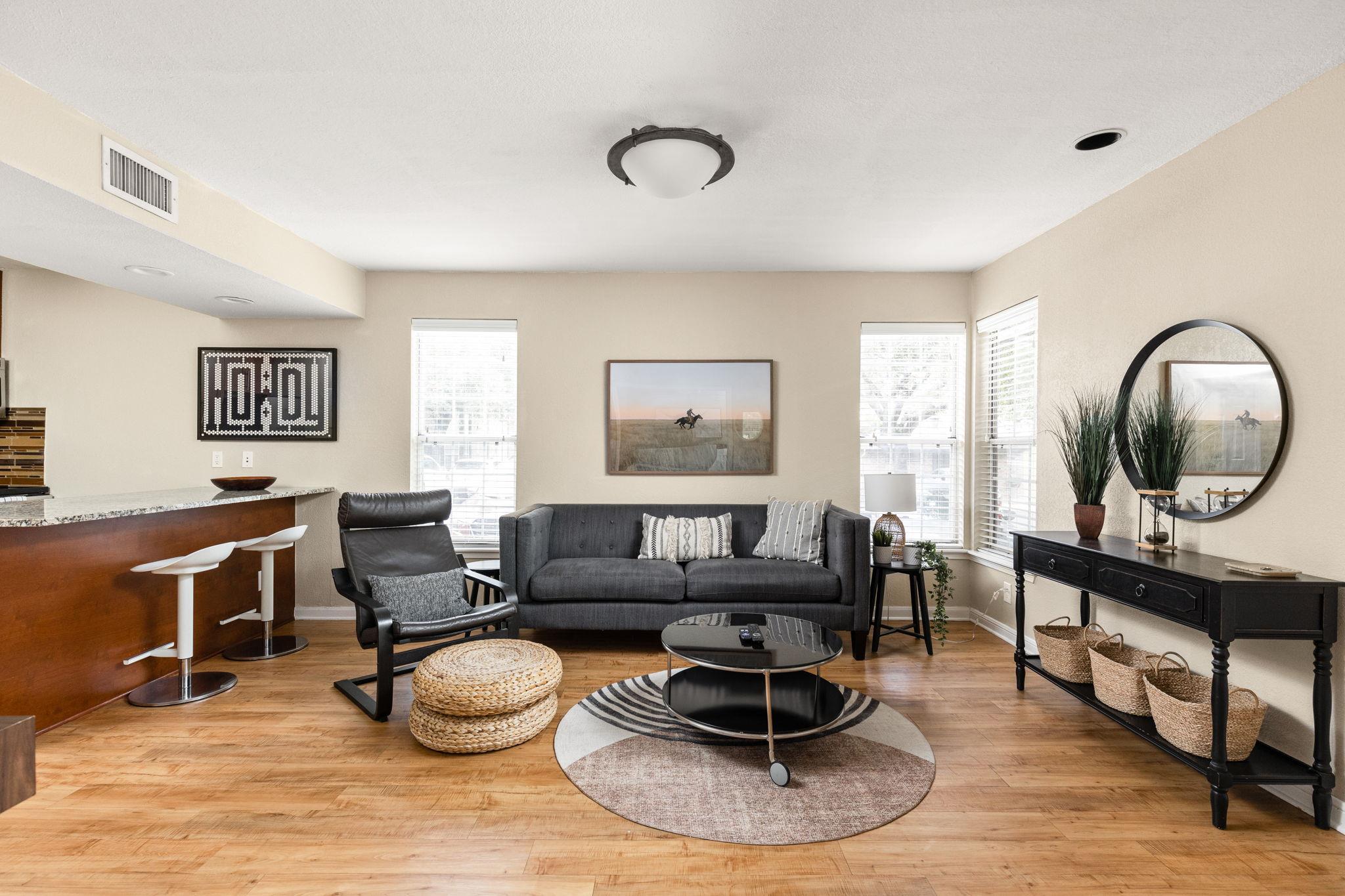 7685 Northcross, Austin, TX 78757 — photo 1