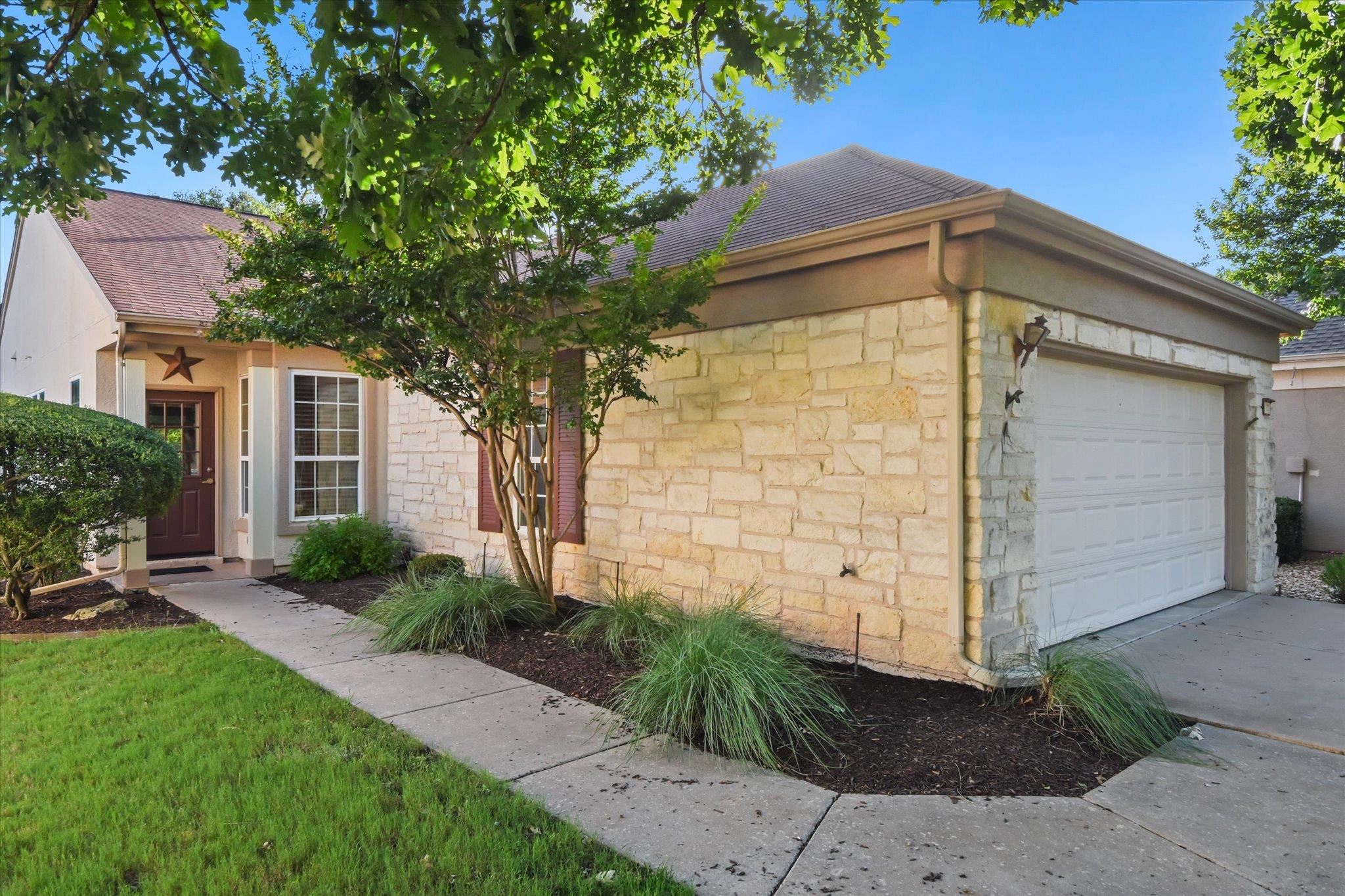 111 Bonham, Georgetown, TX 78633 — photo 1