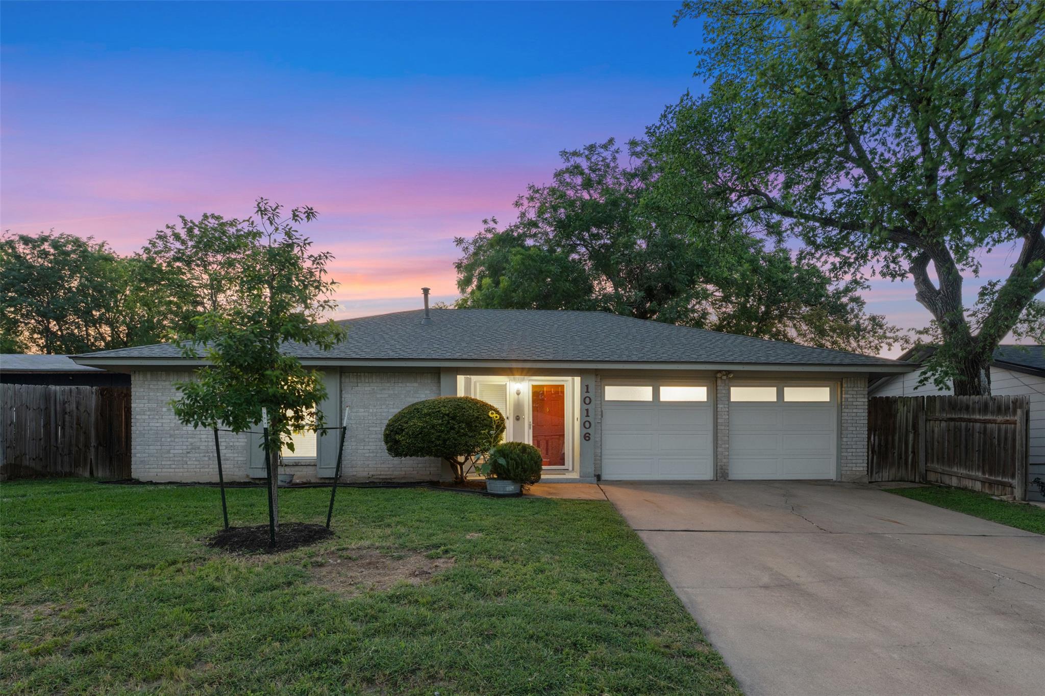 10106 Woodstock, Austin, TX 78753 — photo 1