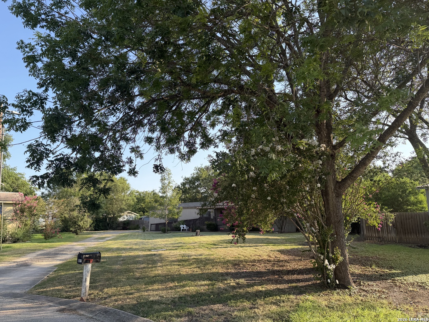 901 TONKAWA CIR, New Braunfels, TX 78130 — photo 1
