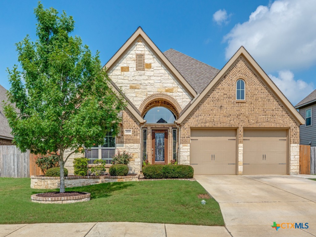 2908 Glen View, Seguin, TX 78155 — photo 1