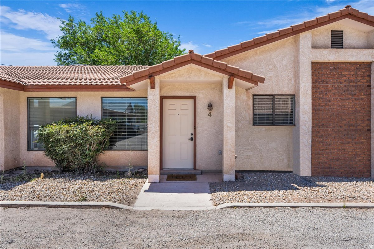 361 W 500 N #4, St. George, UT 84770 — photo 1