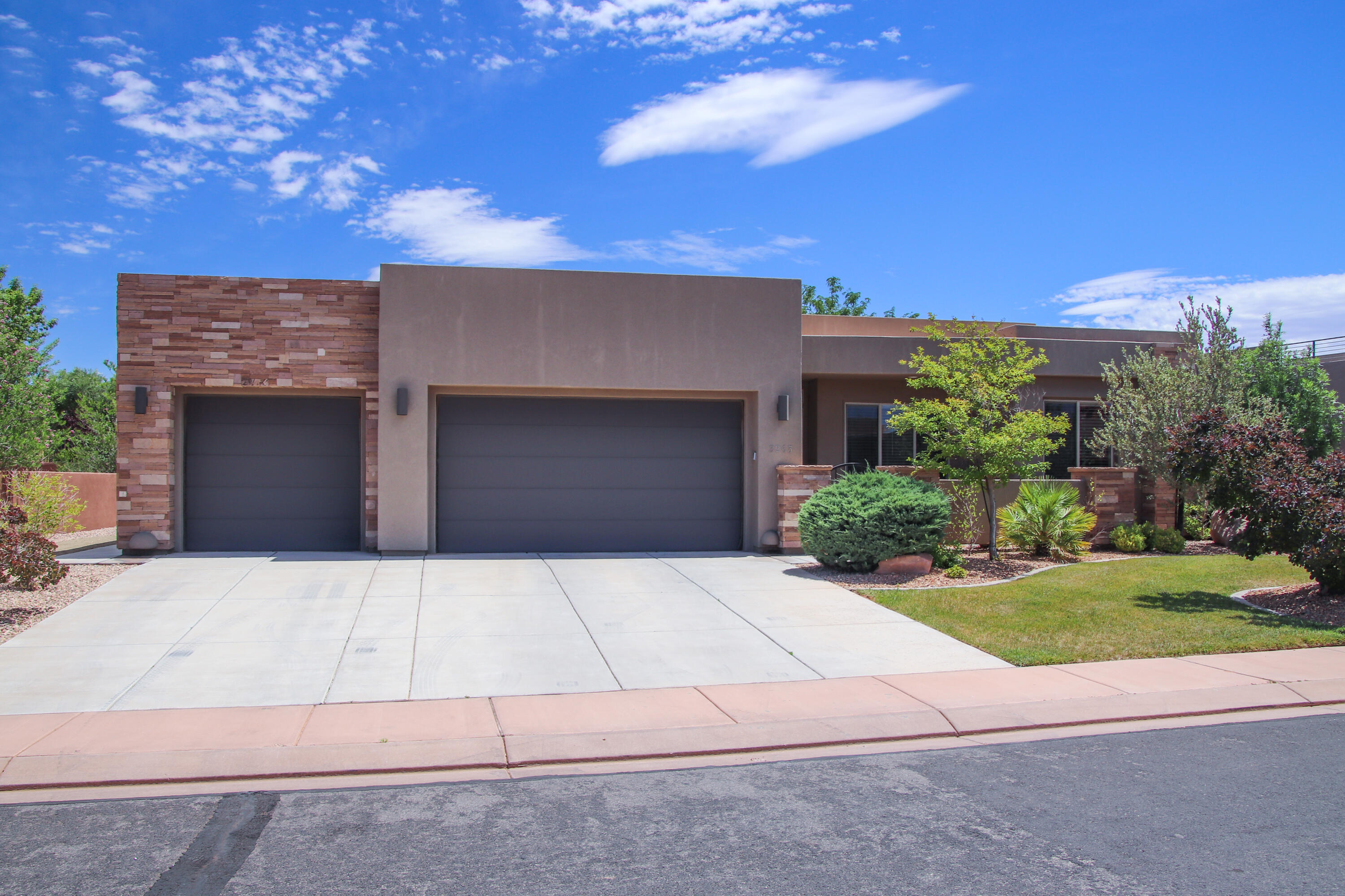 3265 S SANDSTONE DR, Hurricane, UT 84737 — photo 1