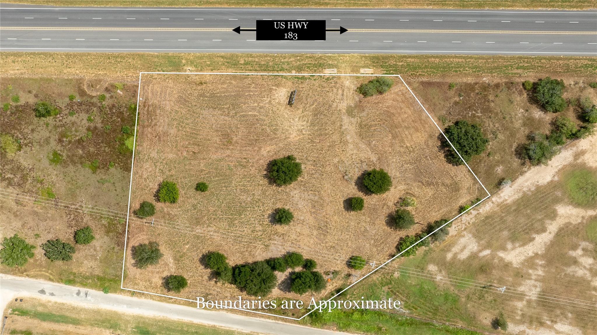 2063 Magnolia, Luling, TX 78648 — photo 1