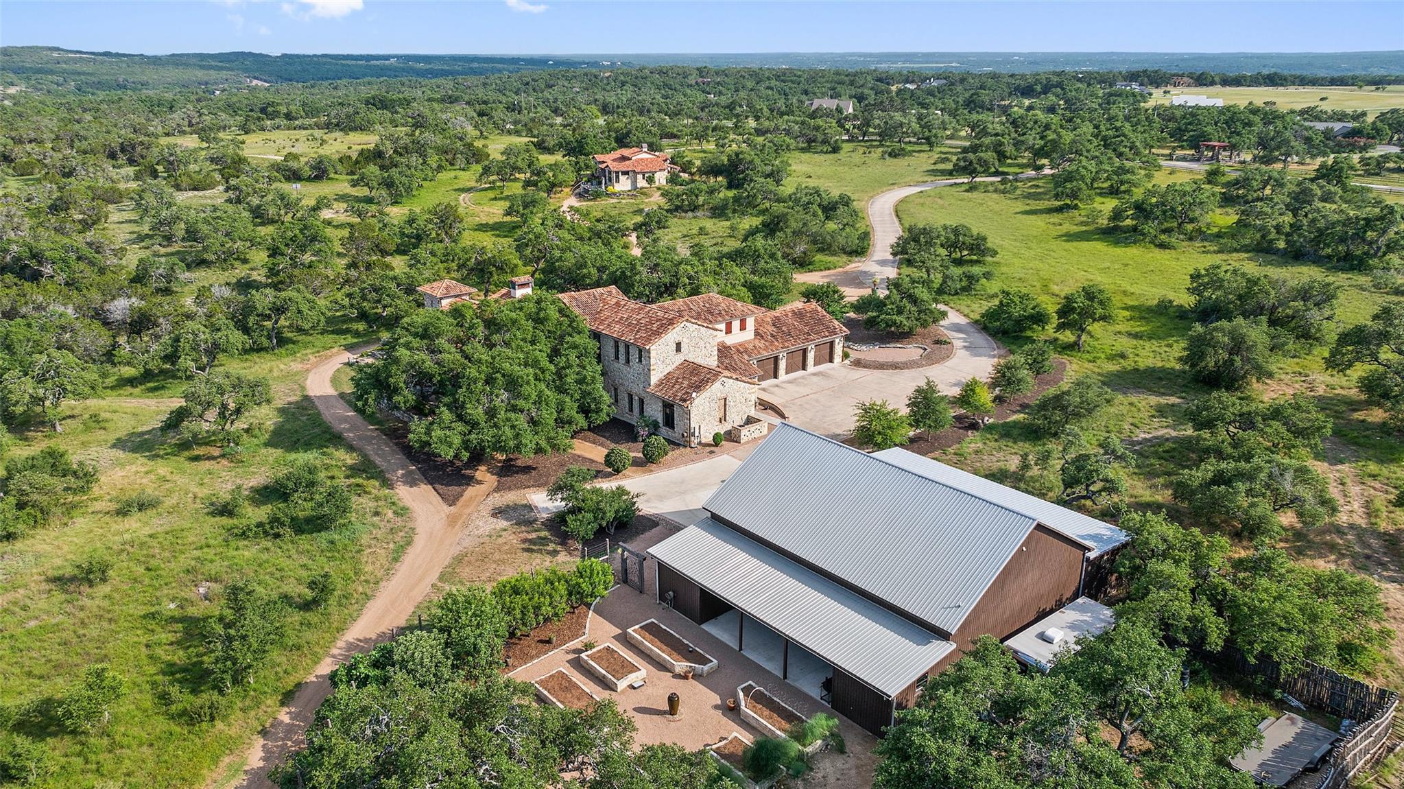 418 Cattle Trail, Dripping Springs, TX 78620 — photo 1