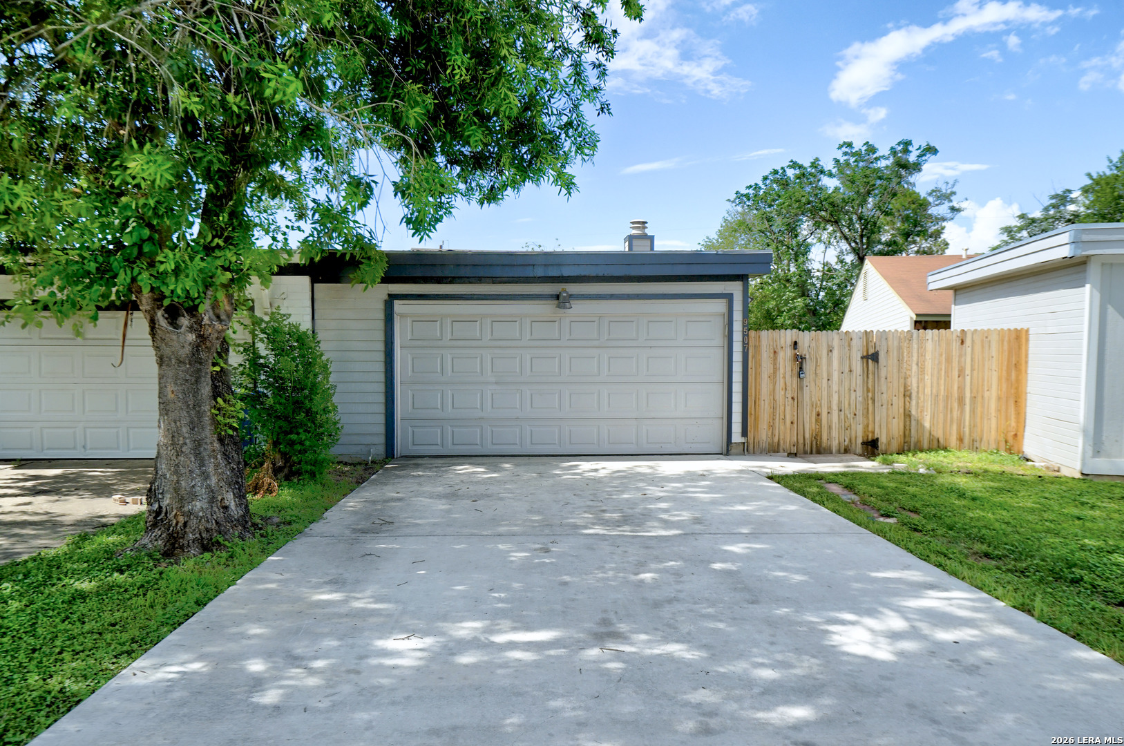 9507 SIMPLICITY DR, San Antonio, TX 78245 — photo 1