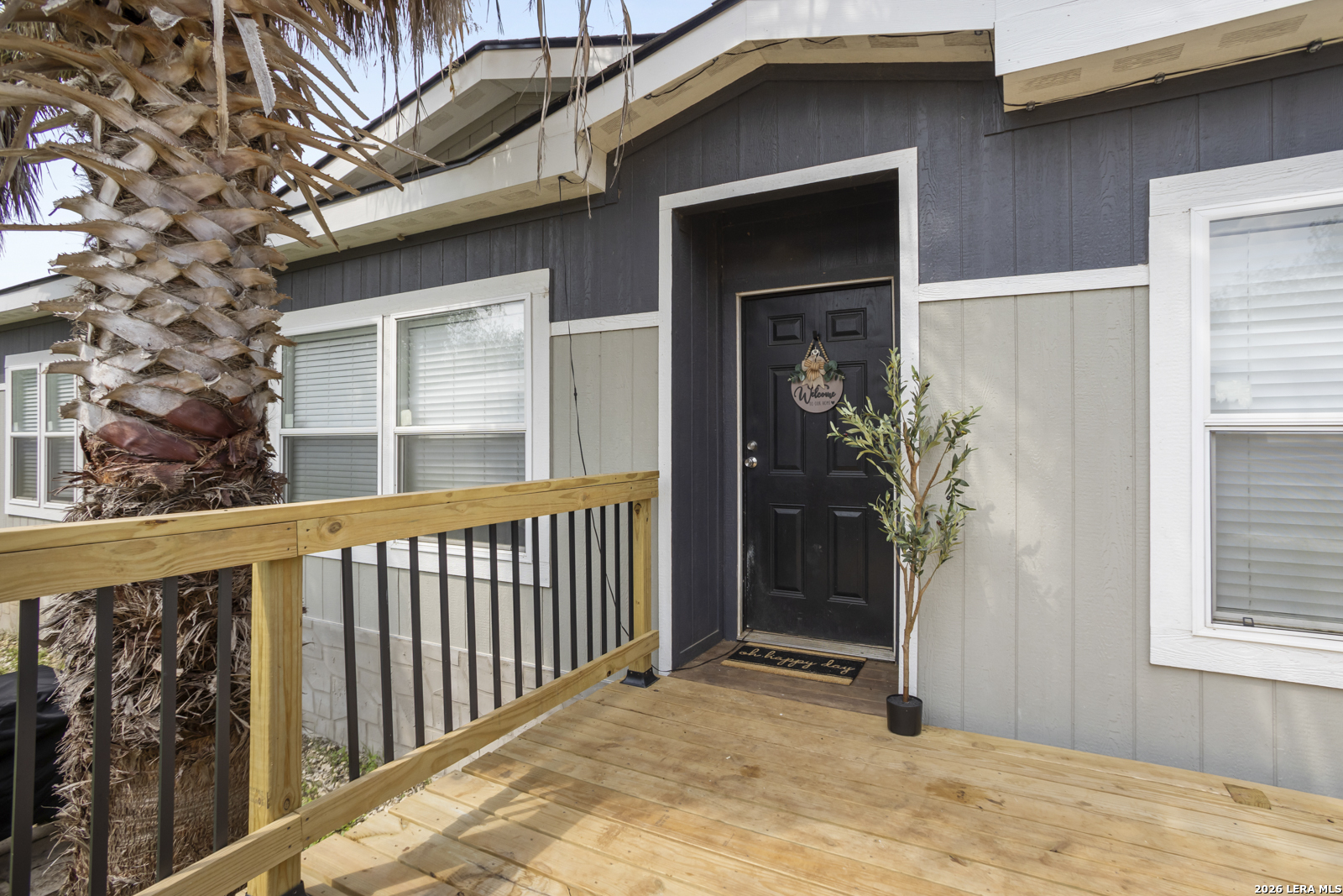 510 Cedar, Jourdanton, TX 78026 — photo 1