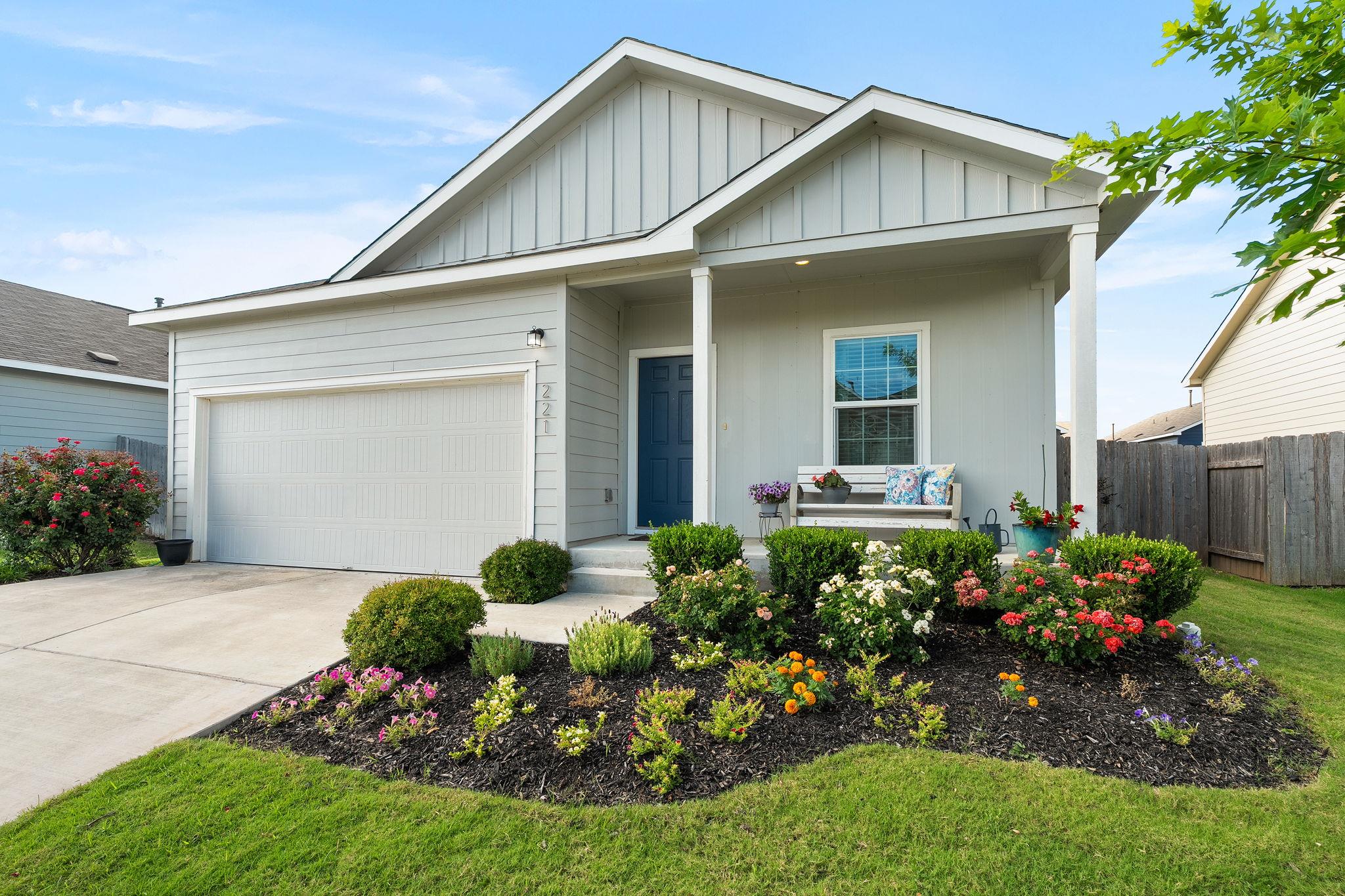 221 Gabriels Bluff, Georgetown, TX 78626 — photo 1