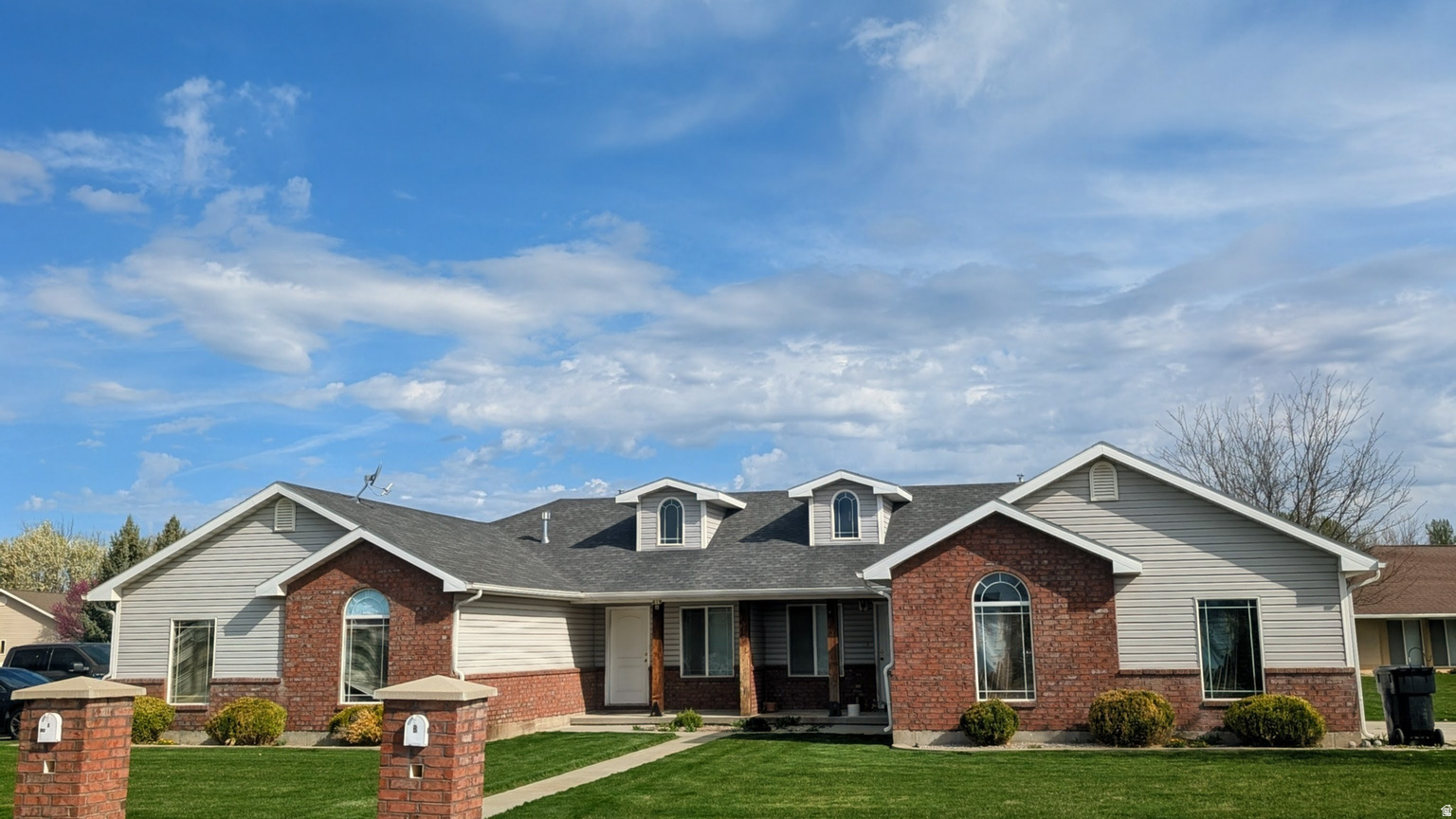 619 E 1ST S, Preston, ID 83263 — photo 1