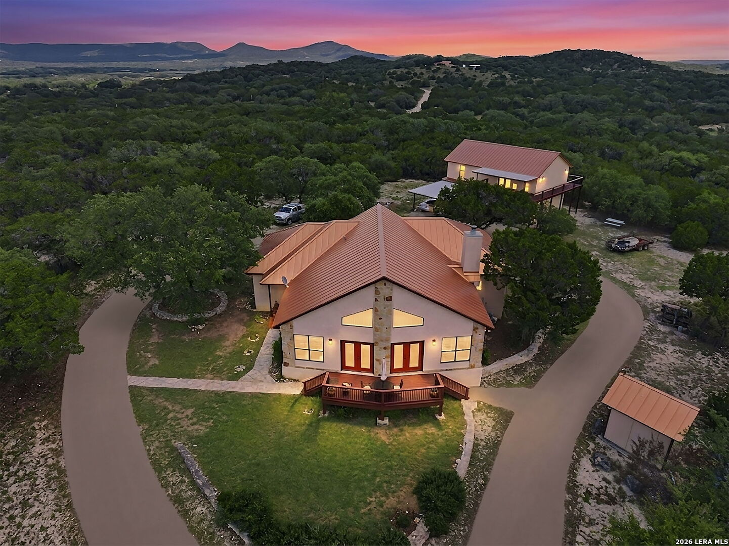 573 Hondo Oaks Dr