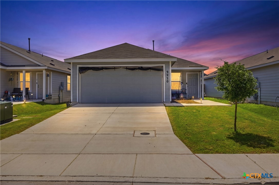 9220 James Bowie, Seguin, TX 78155 — photo 1