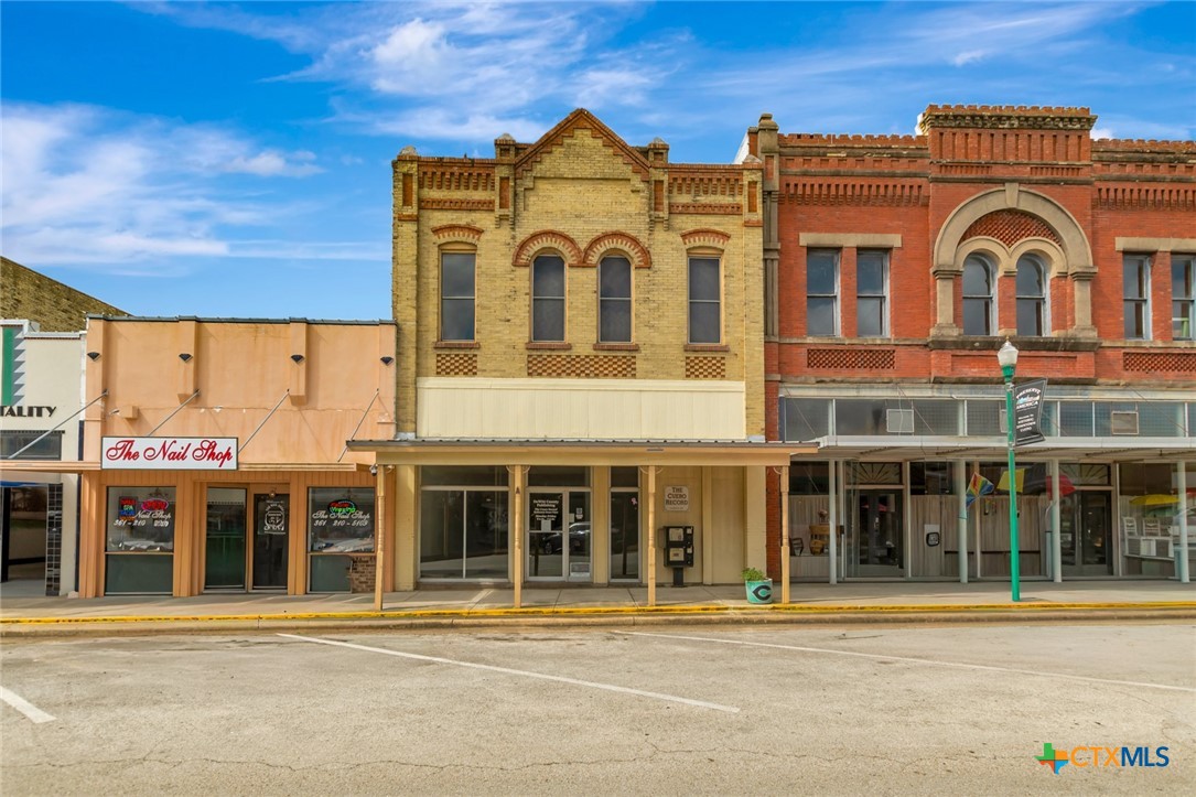 119 E Main Street, Cuero, TX 77954 — photo 1
