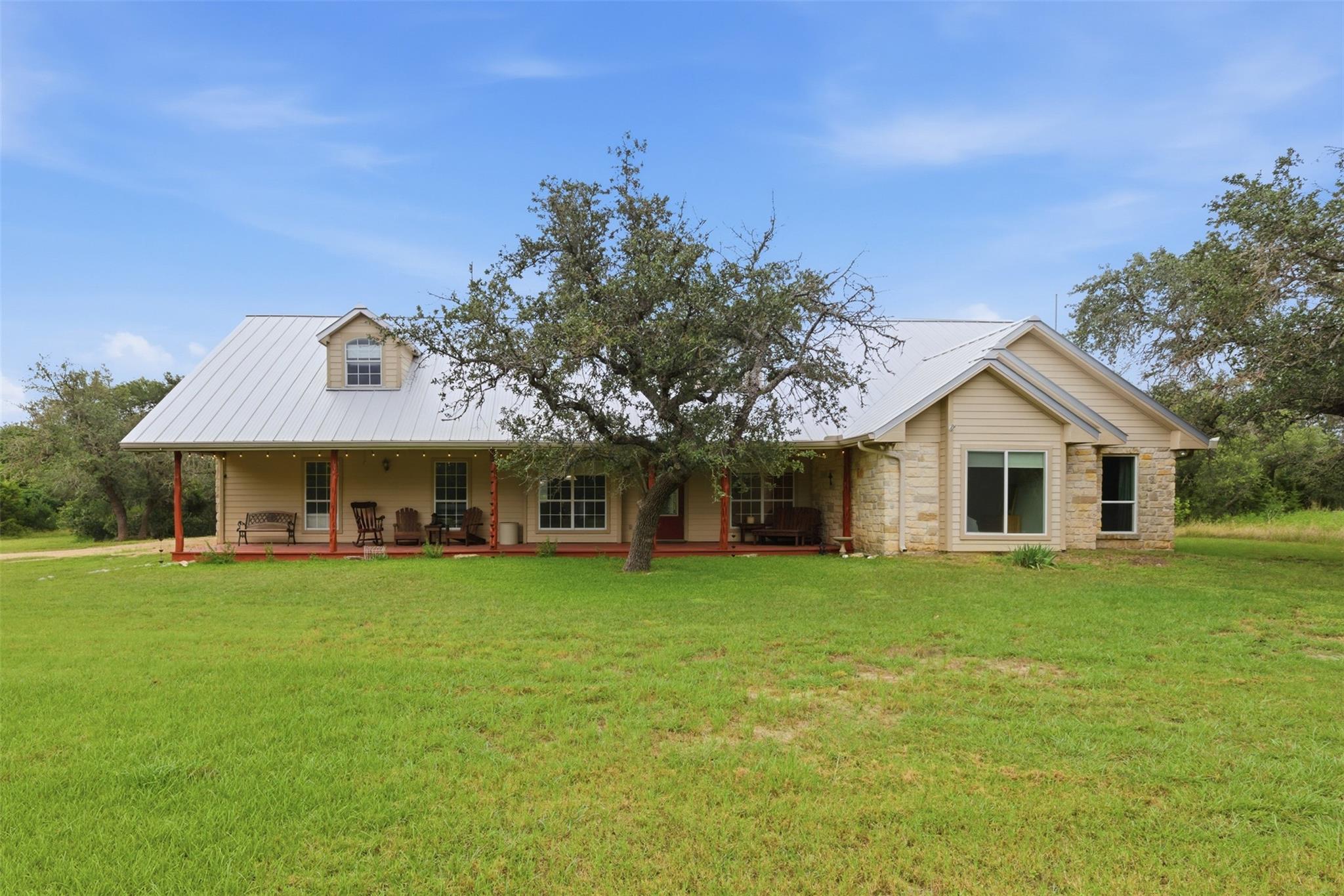 7020  CR 211 None, Florence, TX 76527 — photo 1