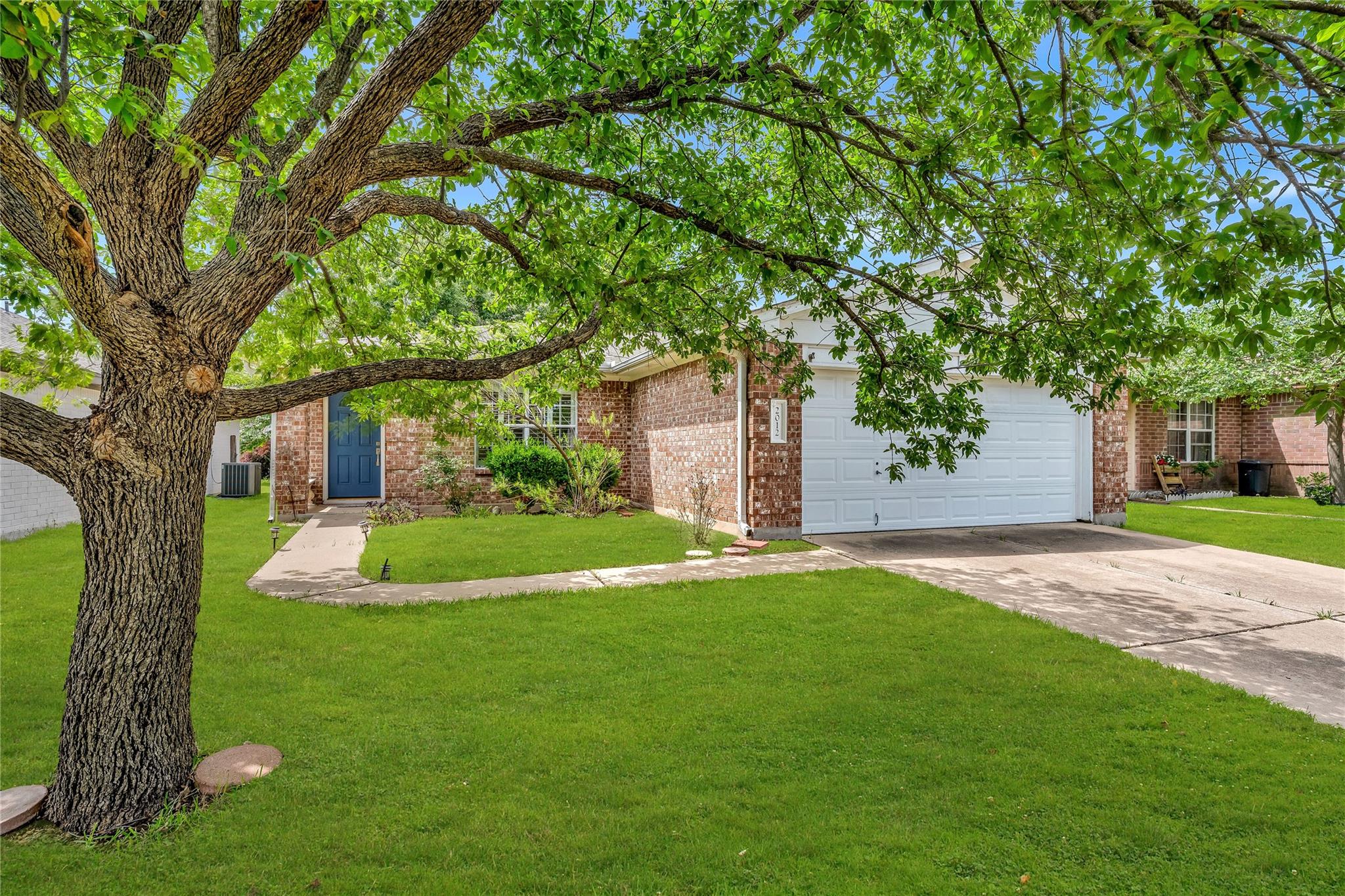2012  Hawksbury Way, Cedar Park, TX 78613 — photo 1