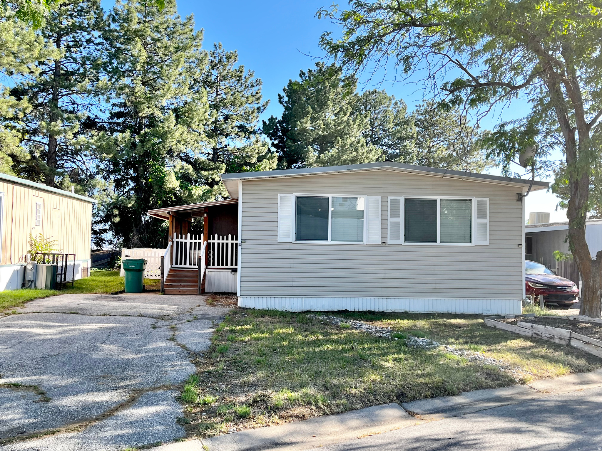 2875 N HILL FIELD RD #4, Layton, UT 84041 — photo 1