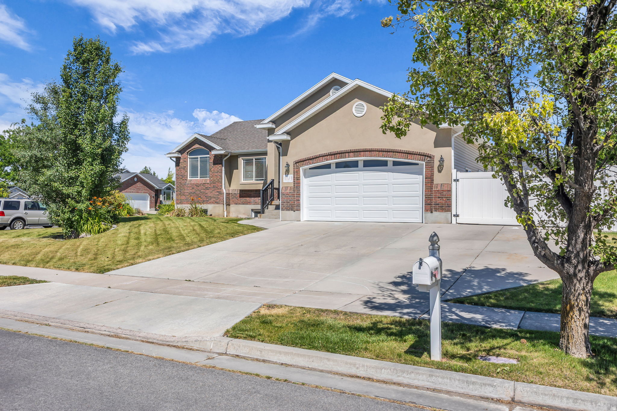 1173  INVERNESS DR, Syracuse, UT 84075 — photo 1