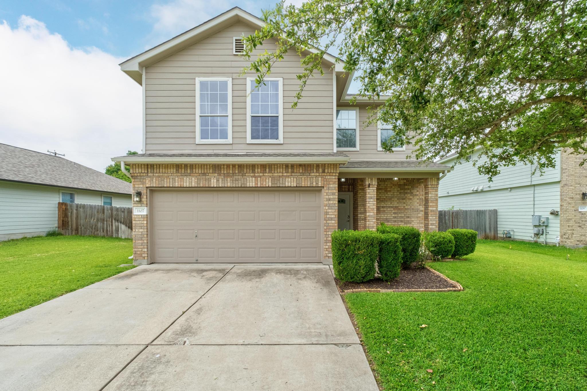1107  Concan Dr, Hutto, TX 78634 — photo 1
