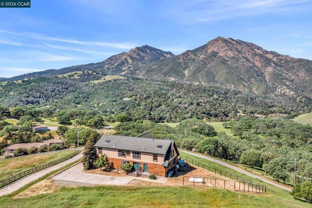 530 Leon Way, Clayton, CA 94517 — photo 1