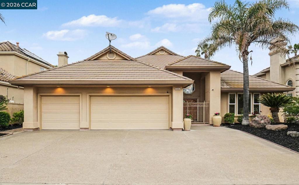 5666 Oakmont Ct, Discovery Bay, CA 94505 — photo 1