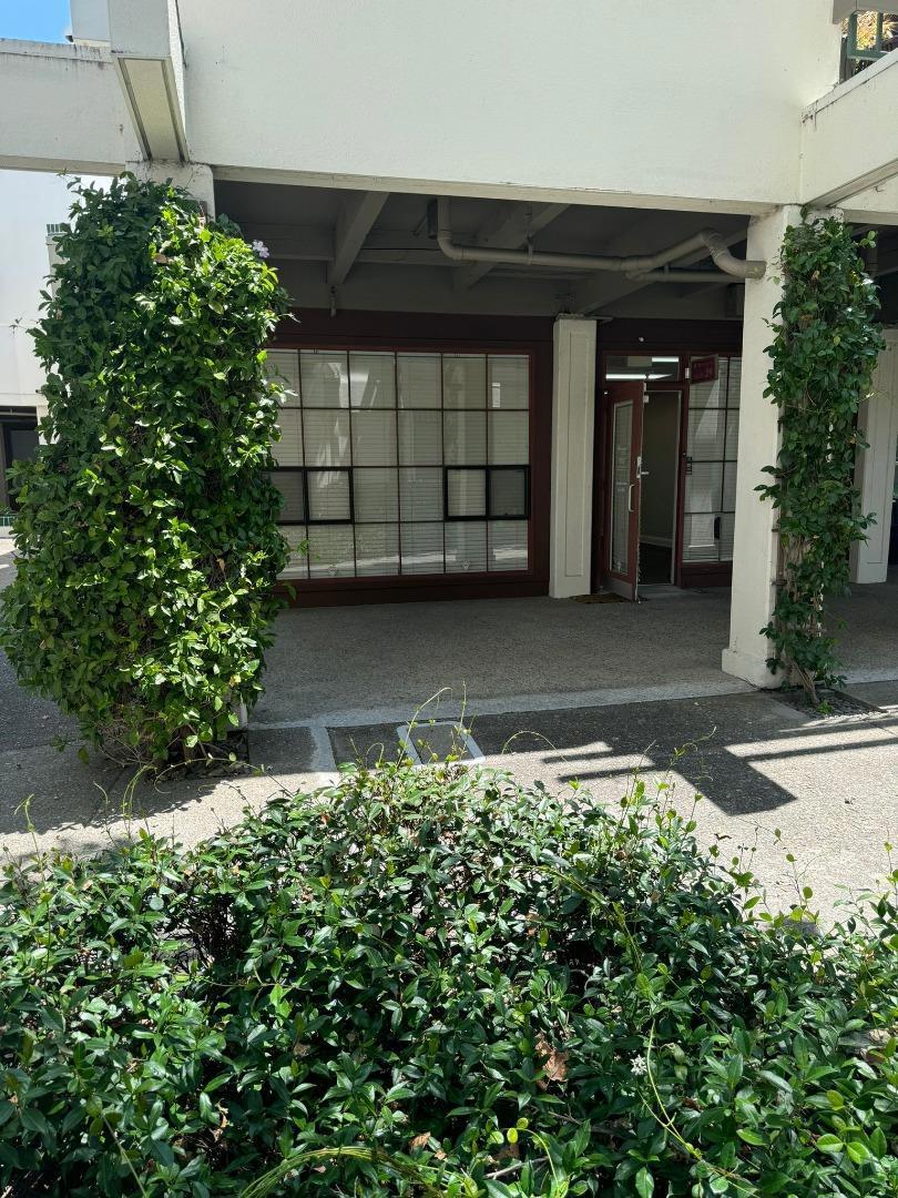101 Gregory Lane 29