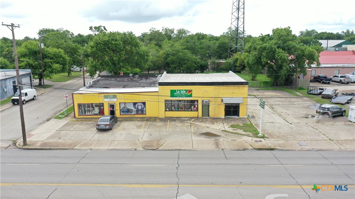 303 & 305 E Rio Grande Street 305, Victoria, TX 77901 — photo 1