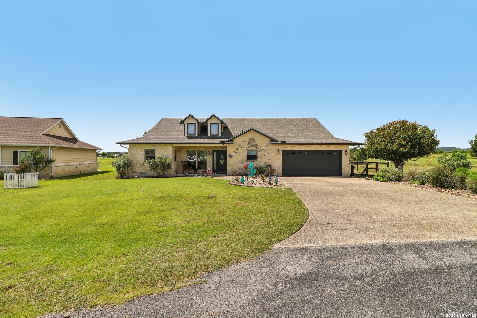 308 Wood View Cir, Bandera, TX 78003 — photo 1