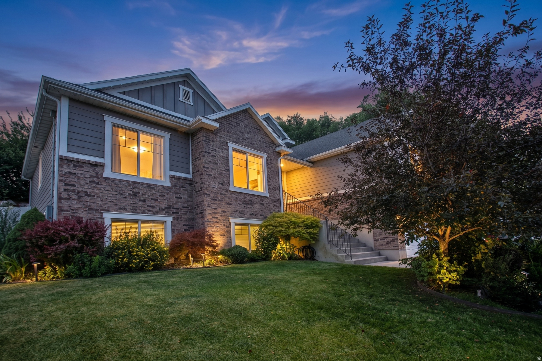 588 W 1175 N, Farmington, UT 84025 — photo 1