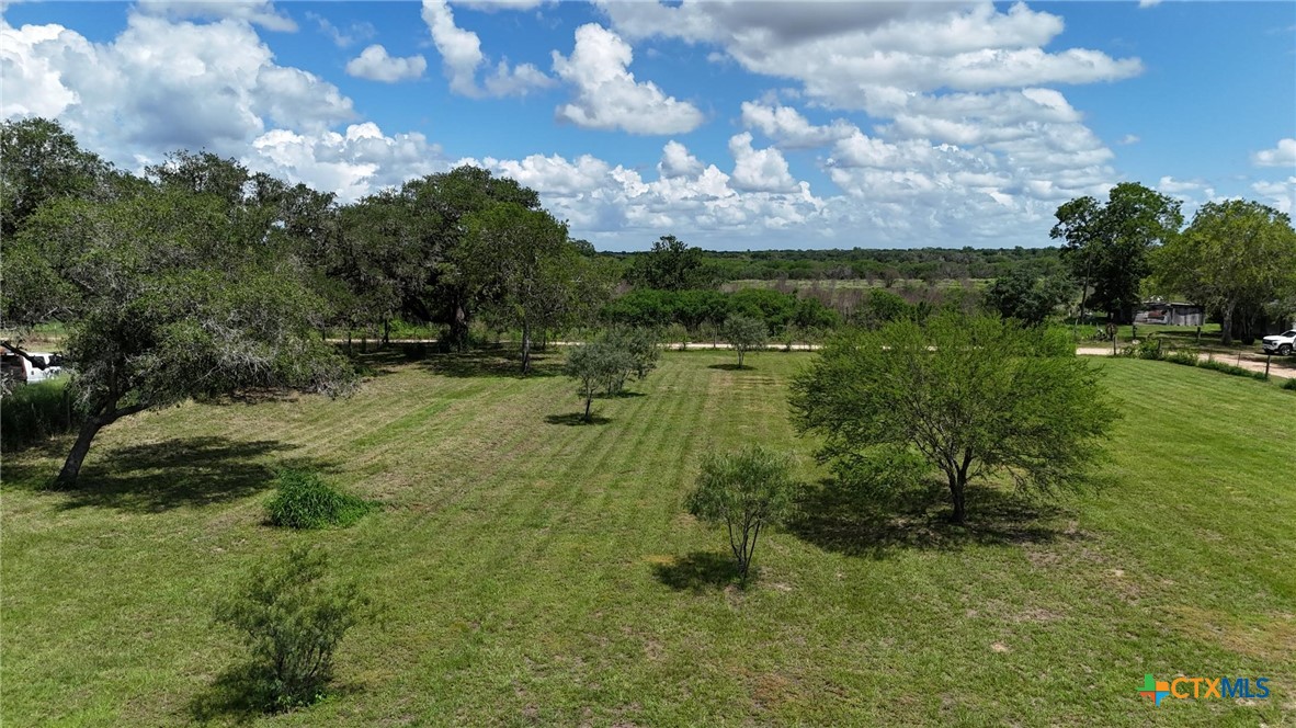 201 Elwood Street, Yoakum, TX 77995 — photo 1