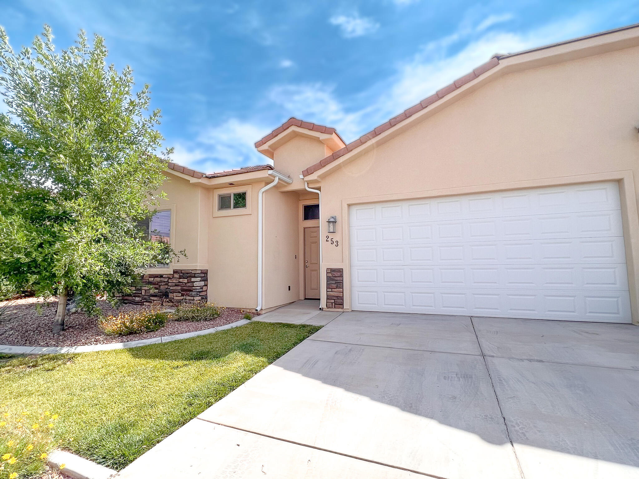 253 N 2530 W, Hurricane, UT 84737 — photo 1