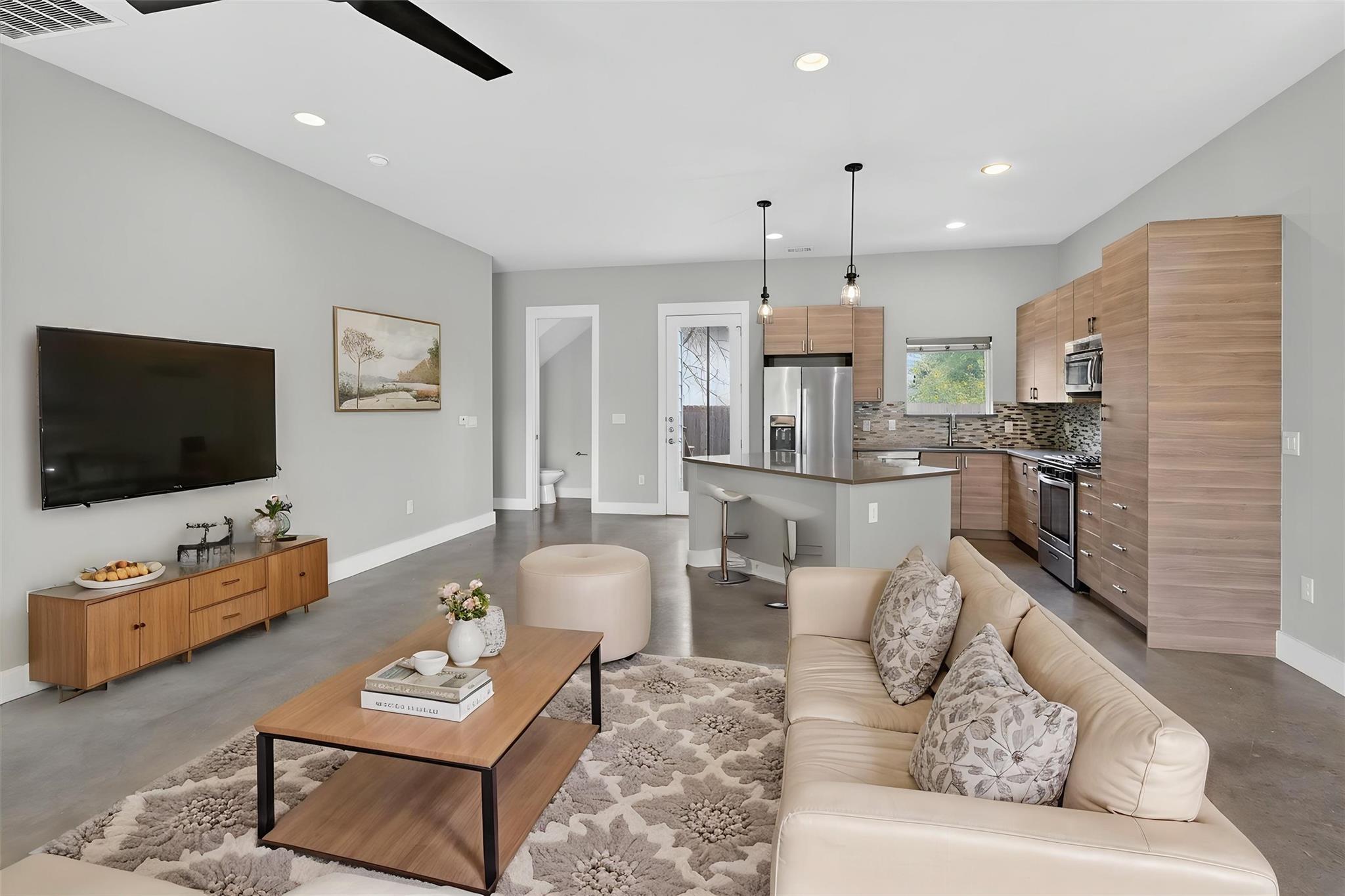 4707  Leslie Ave  #A, Austin, TX 78721 — photo 1