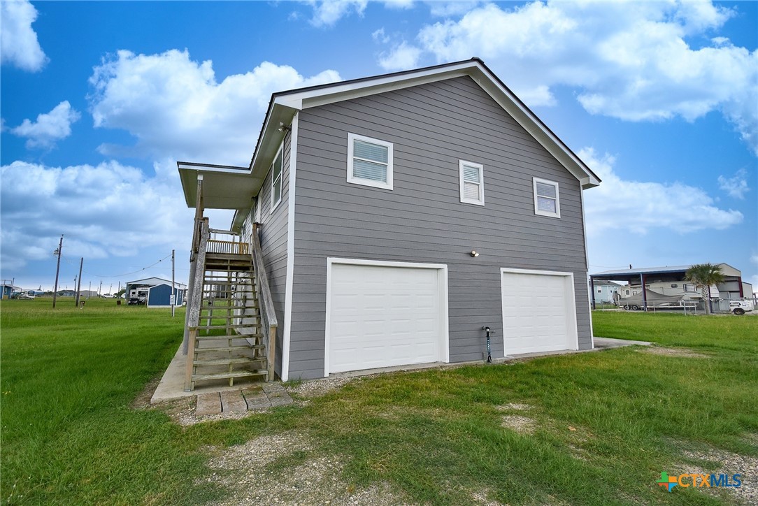 90 Bluefish Lane, Palacios, TX 77465 — photo 1