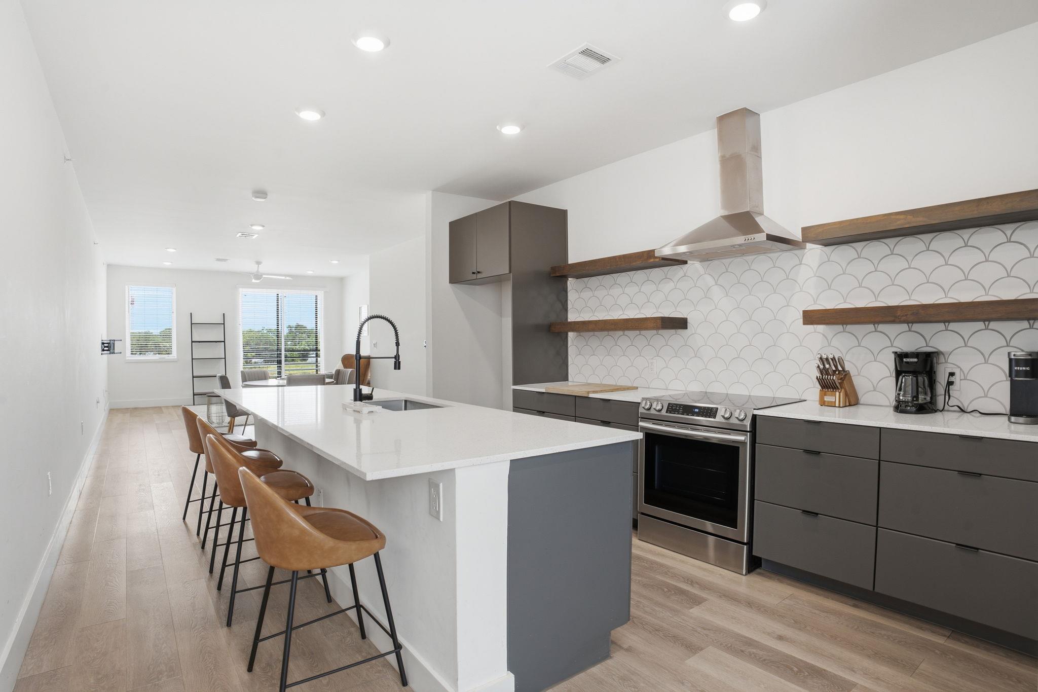 2709 E 5th St  #1306, Austin, TX 78702 — photo 1