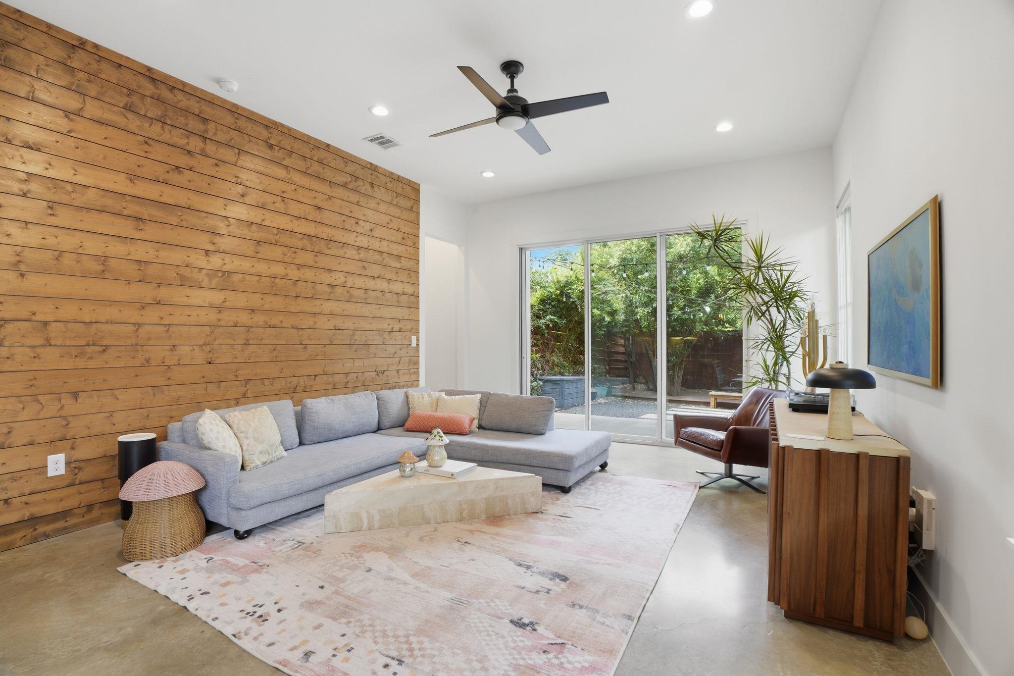 4609  Sara Dr  #B, Austin, TX 78721 — photo 1