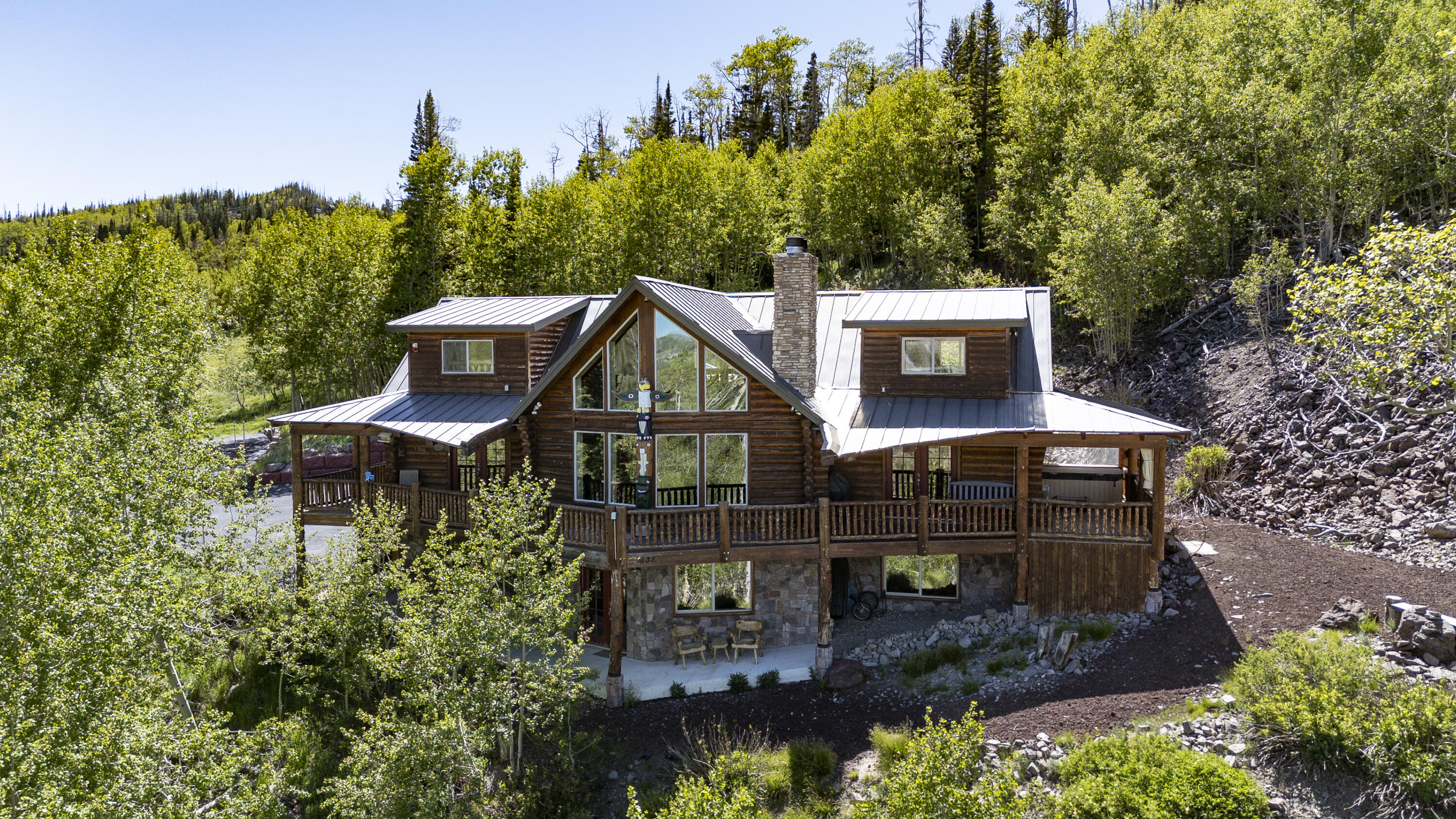 438 W Eagles Roost ST, Brian Head, UT 84719 — photo 1