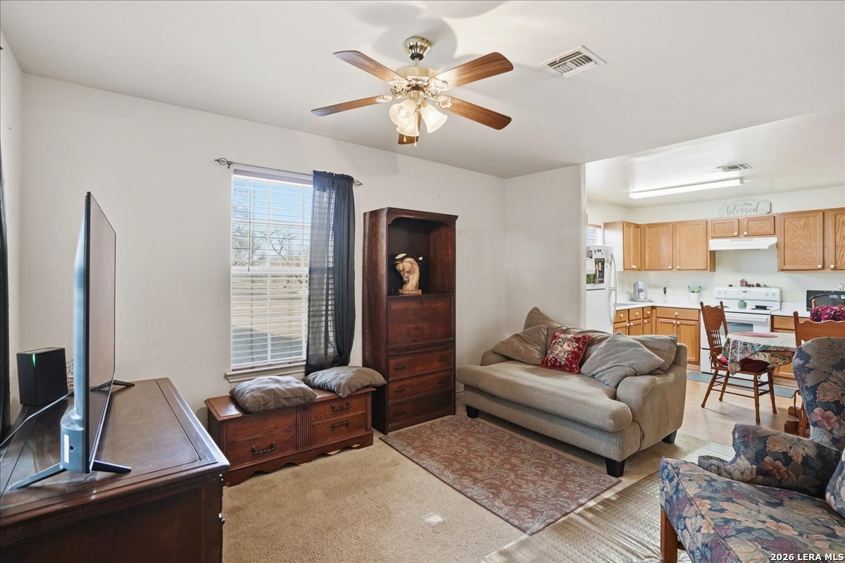 3260 HWY 281