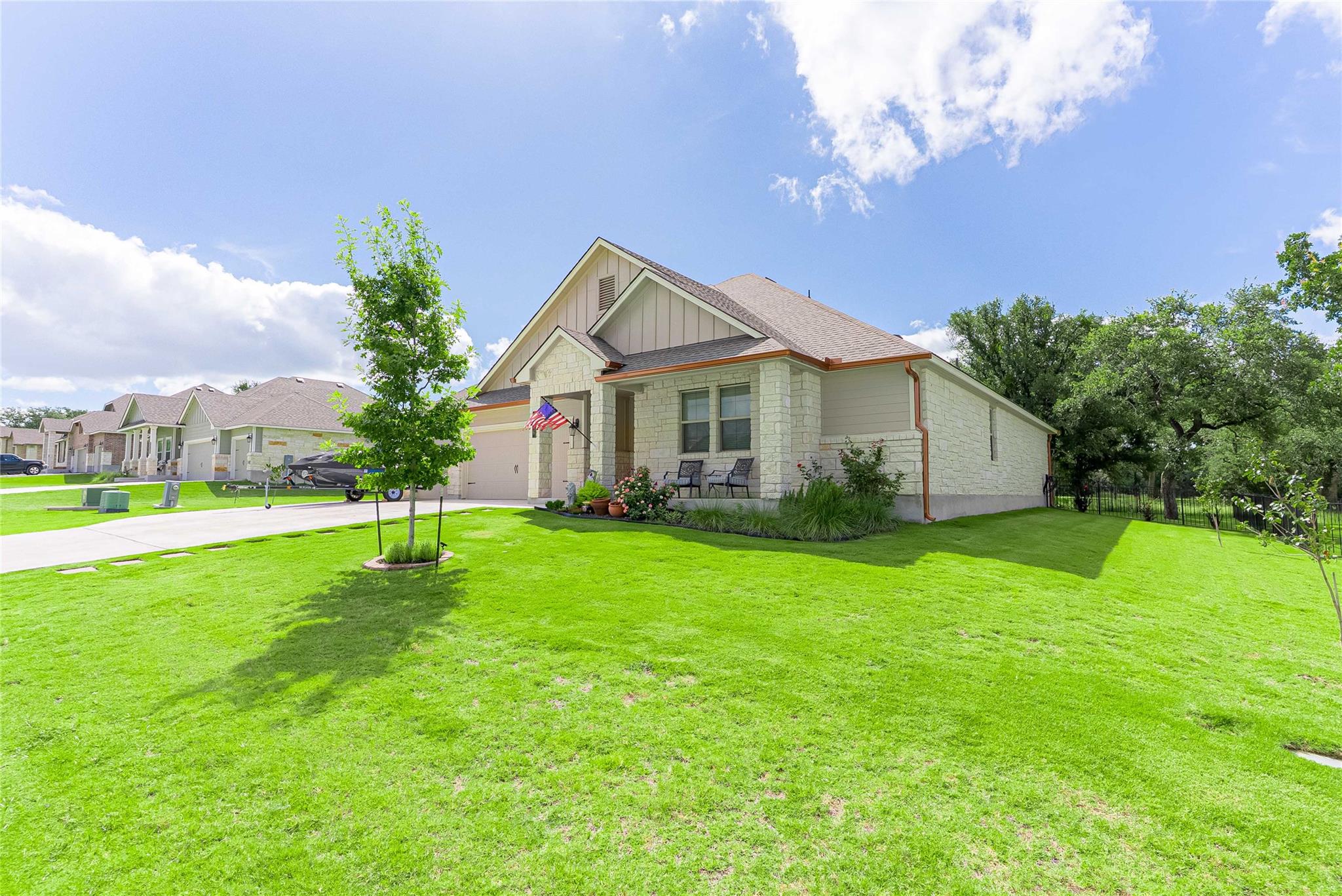 176 Tom Kite Dr, Burnet, TX 78611 — photo 1