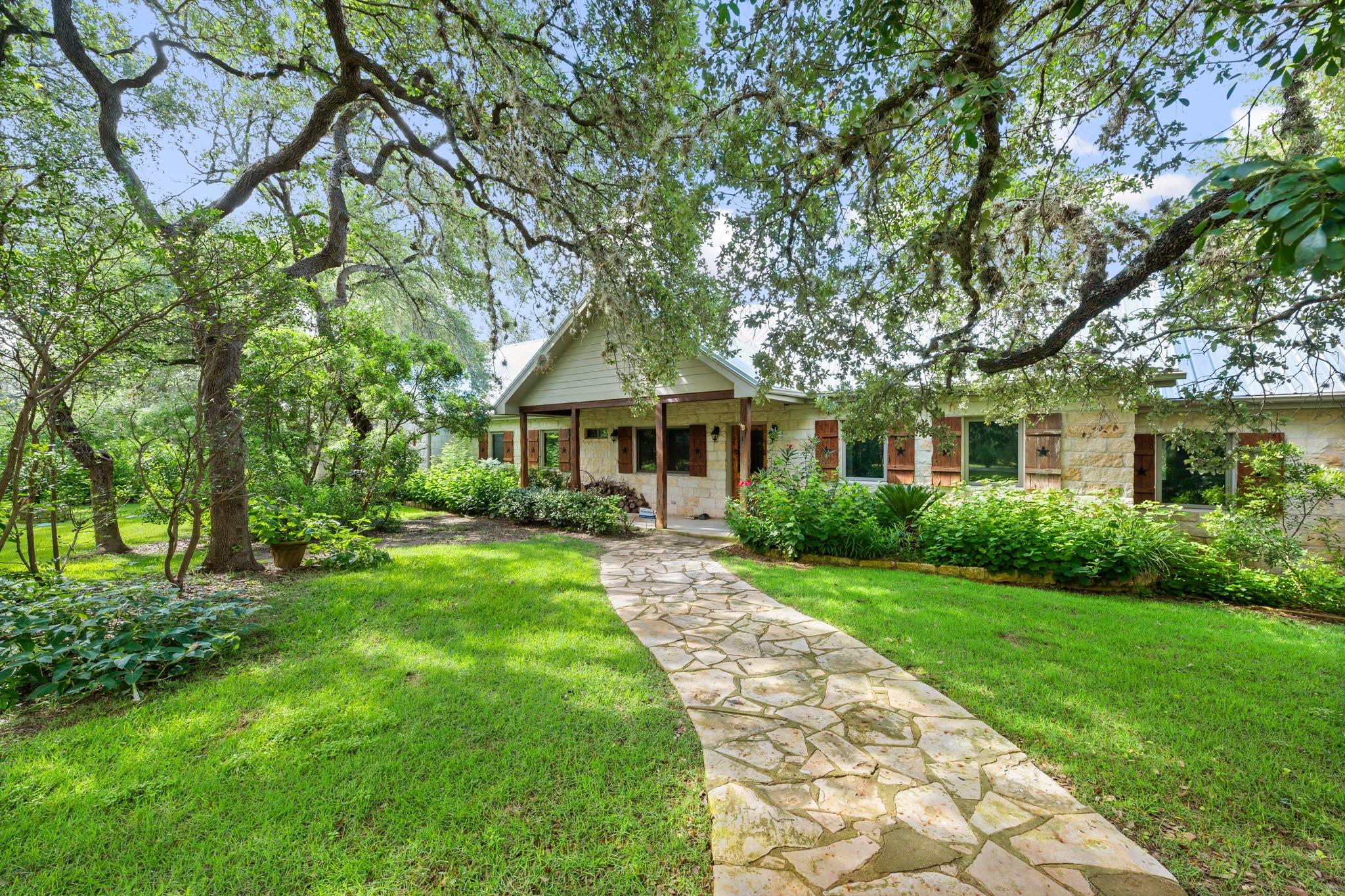 121  Water Park Rd, Wimberley, TX 78676 — photo 1