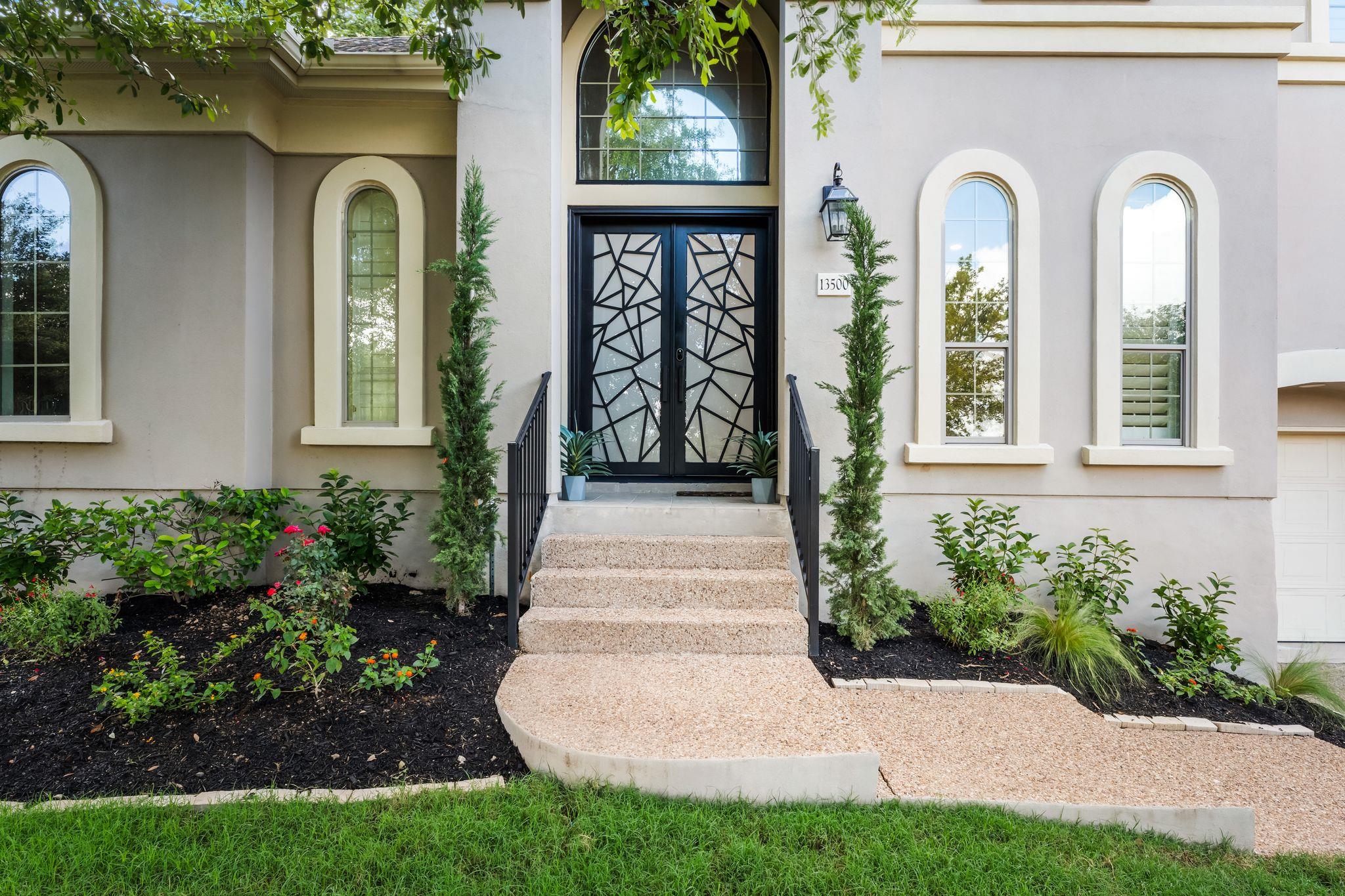 13500  Coleto Creek Trl, Austin, TX 78732 — photo 1